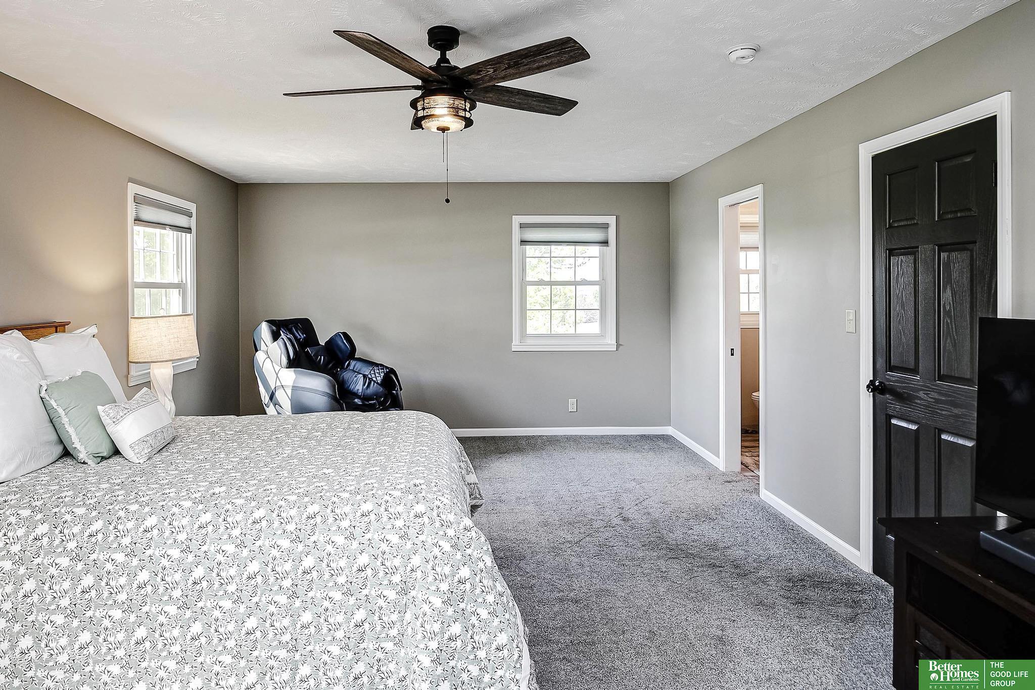 2116 Fairview Road