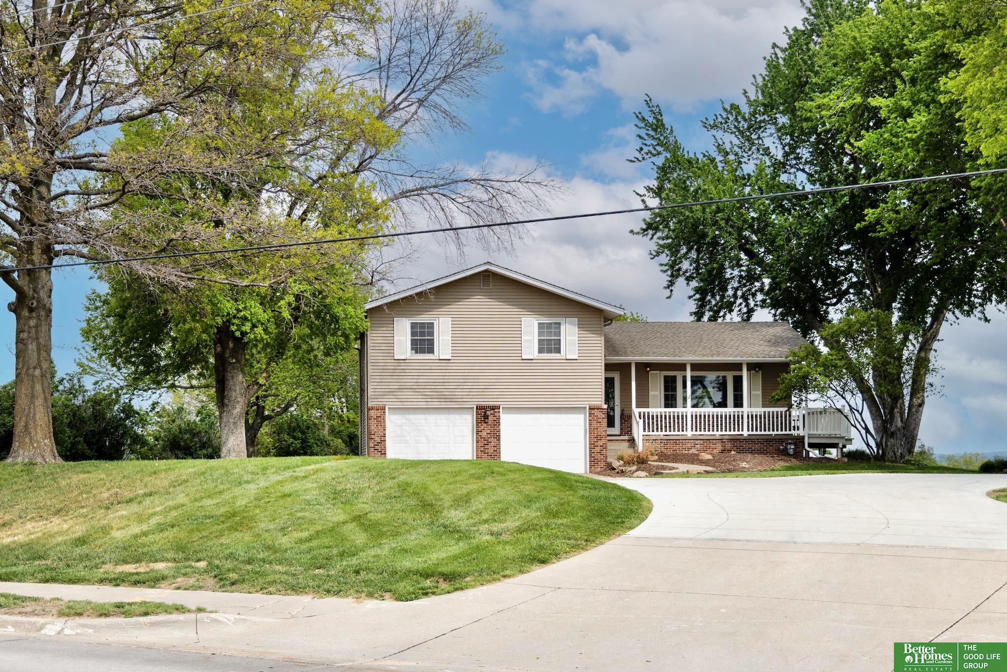 2116 Fairview Road