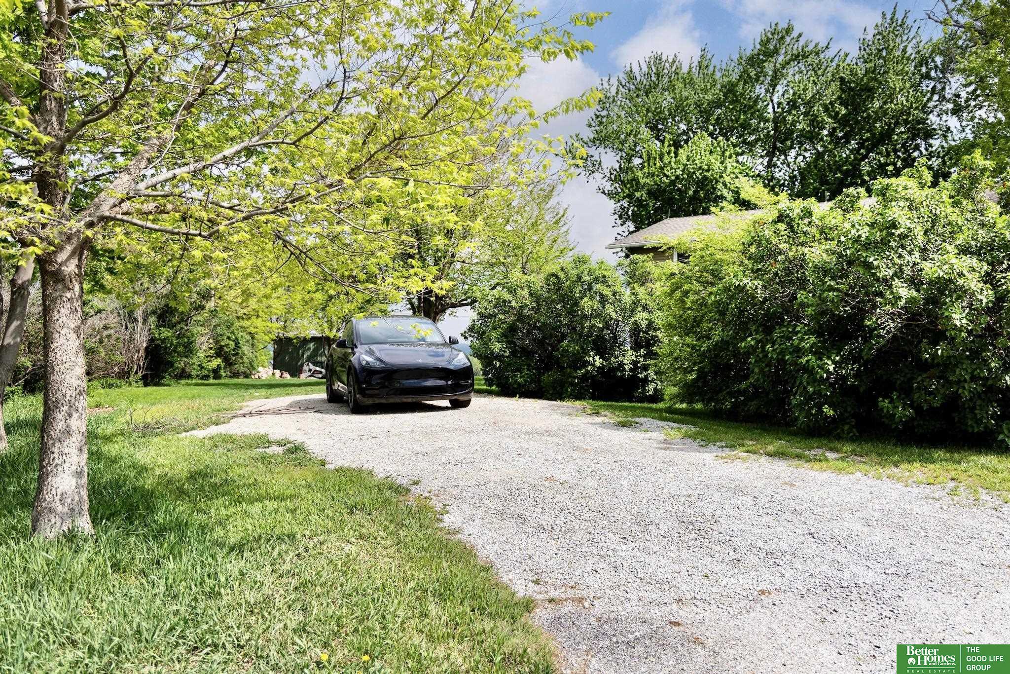2116 Fairview Road