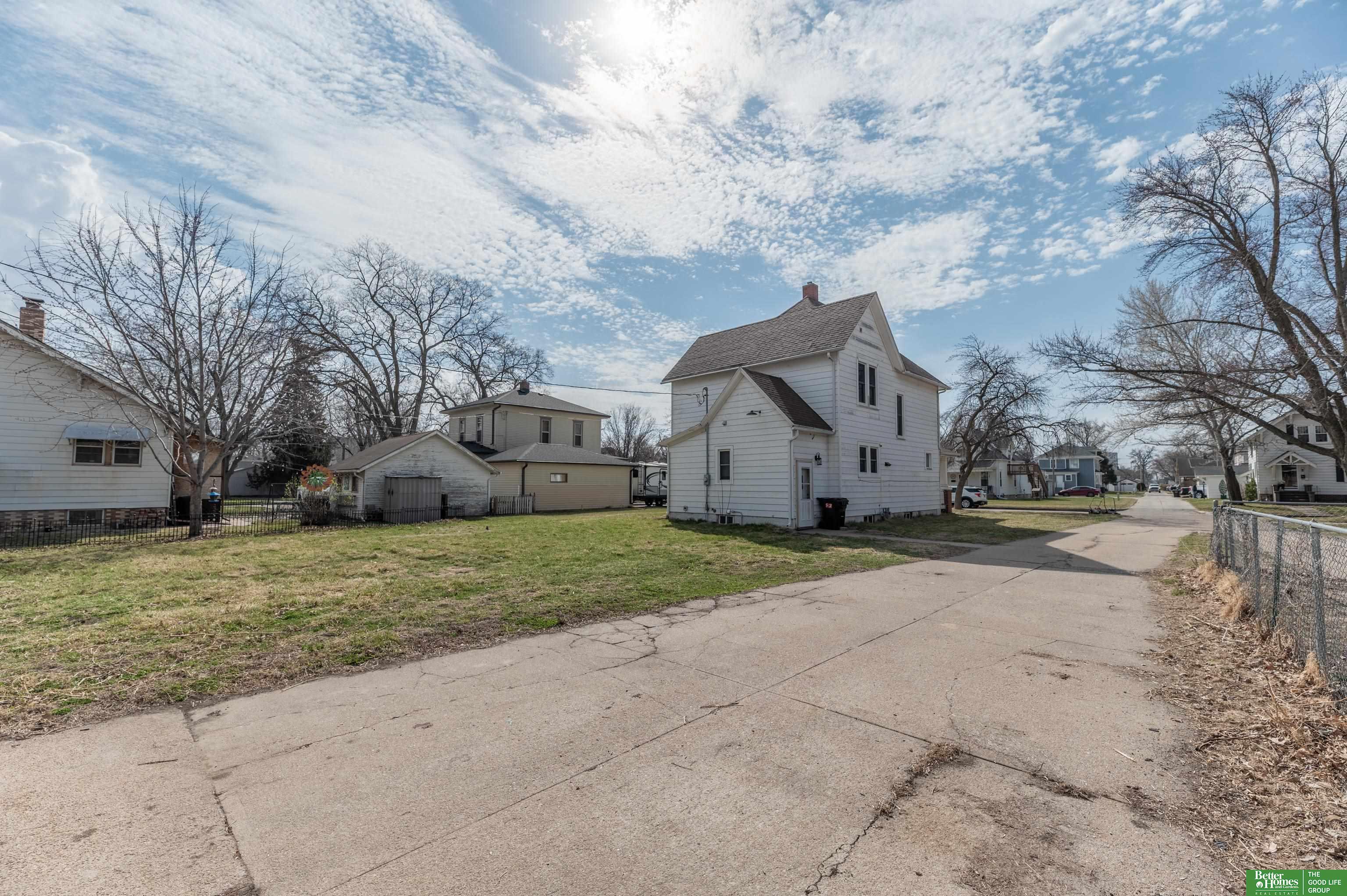 940 E 6 Street