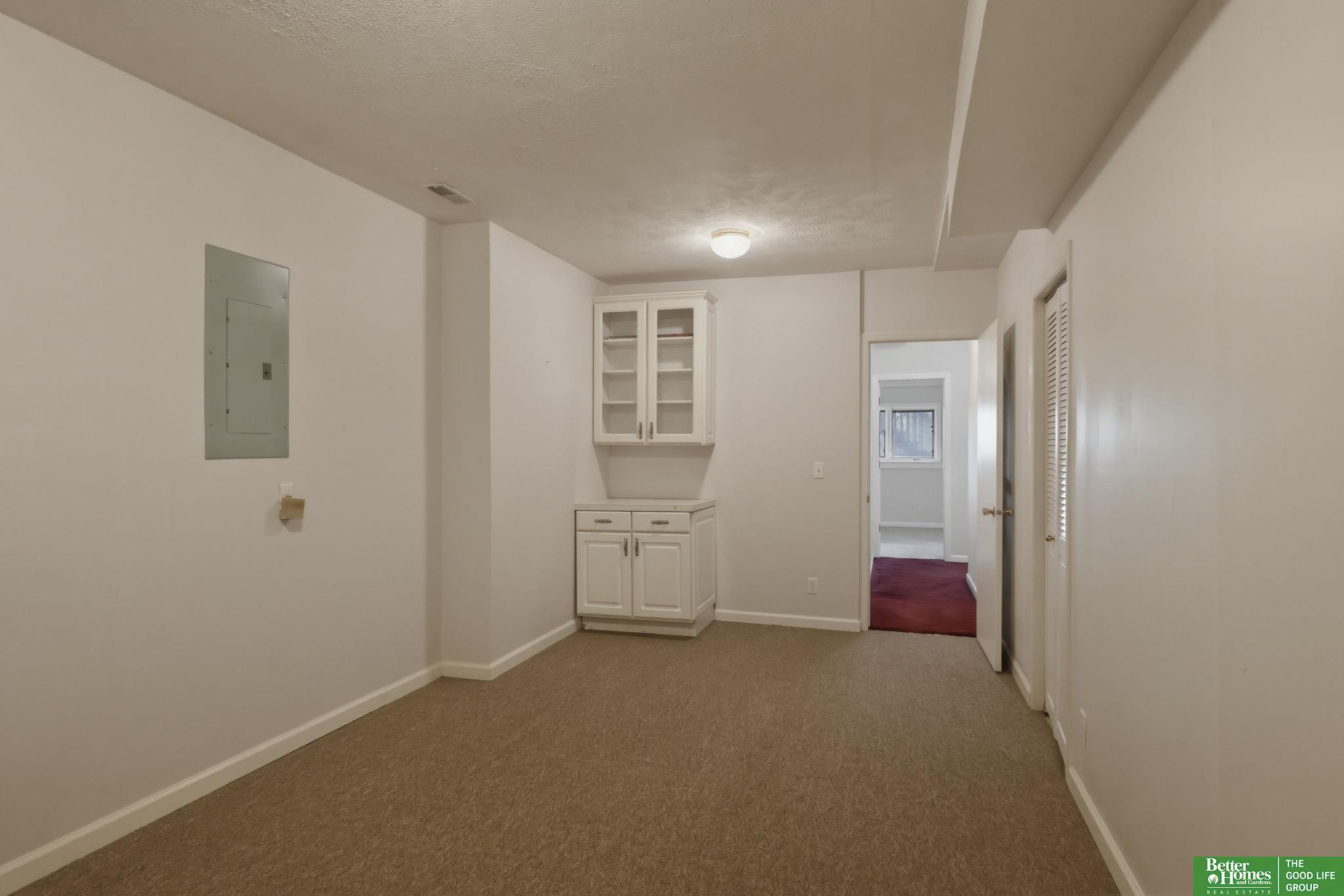 10032 S 172nd Circle