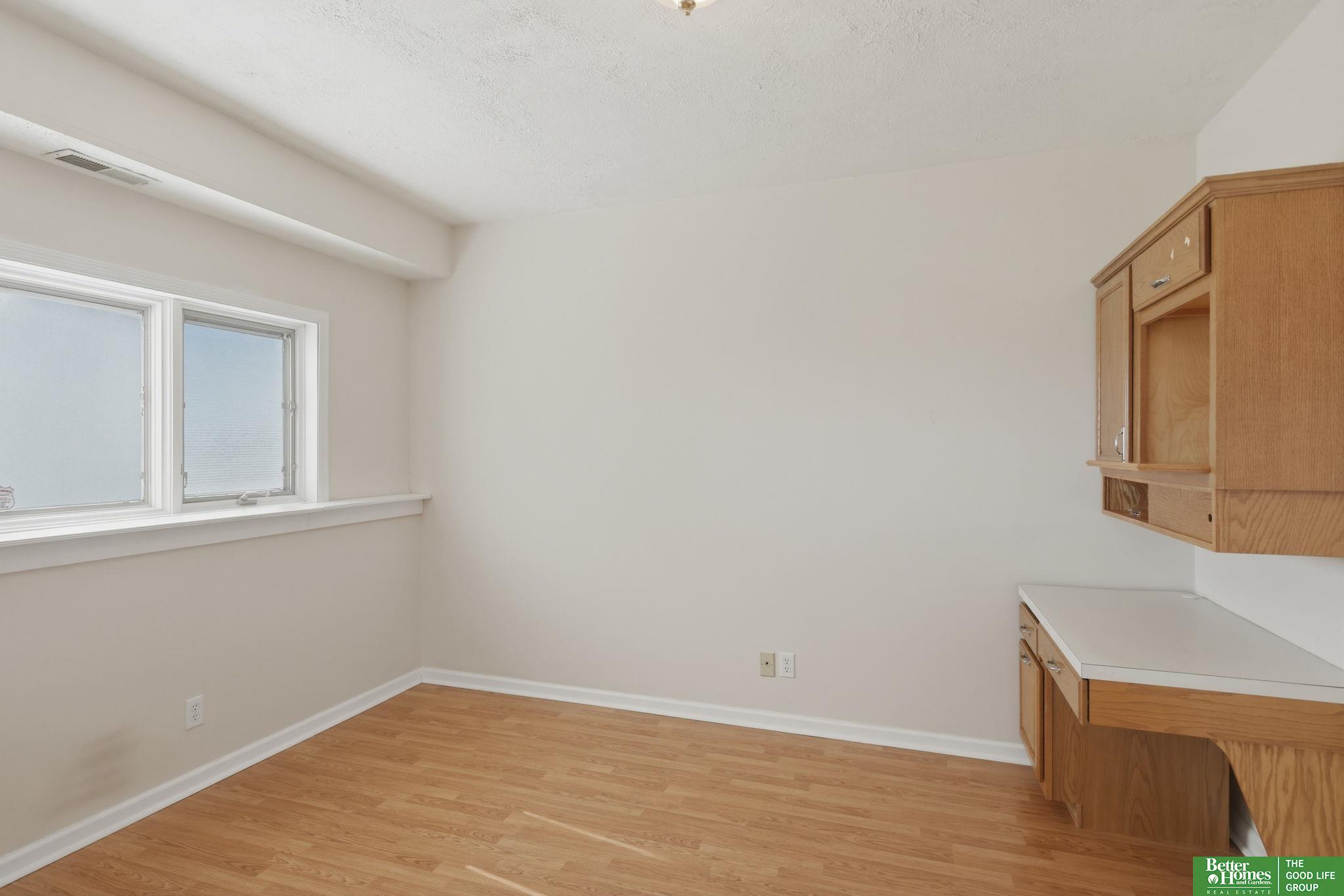 10032 S 172nd Circle