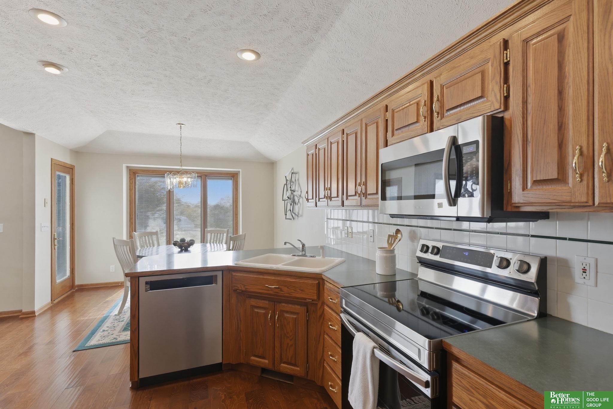 10032 S 172nd Circle