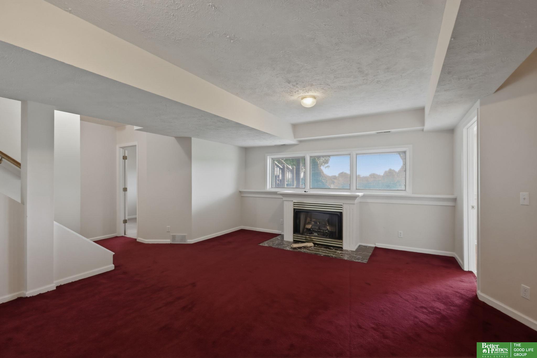 10032 S 172nd Circle