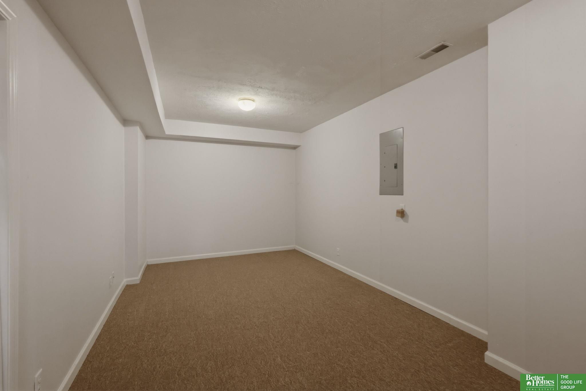 10032 S 172nd Circle