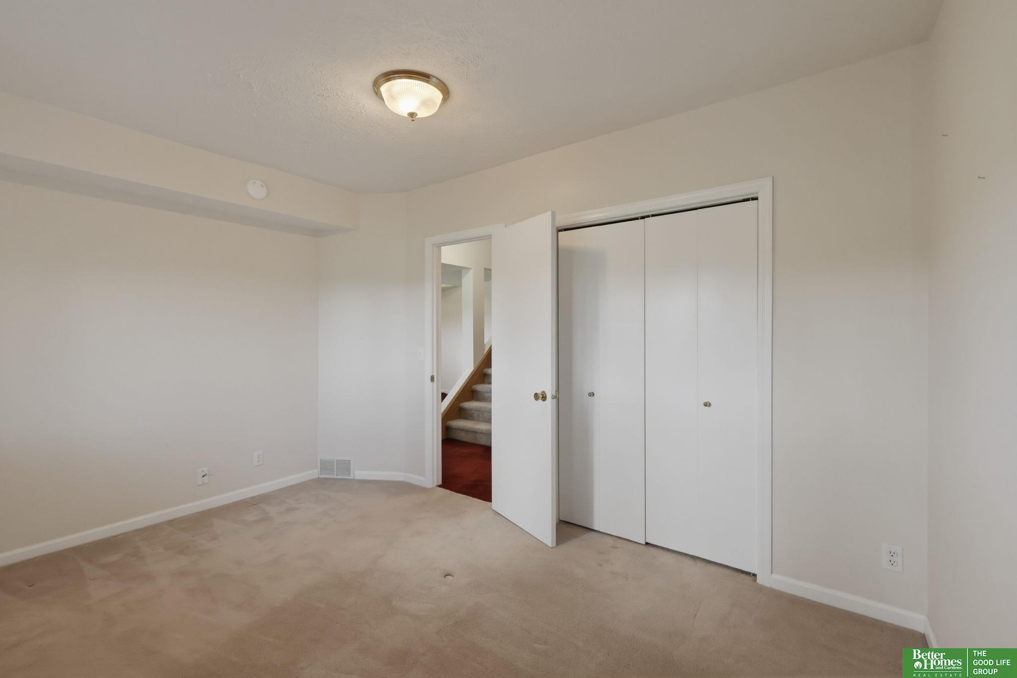 10032 S 172nd Circle