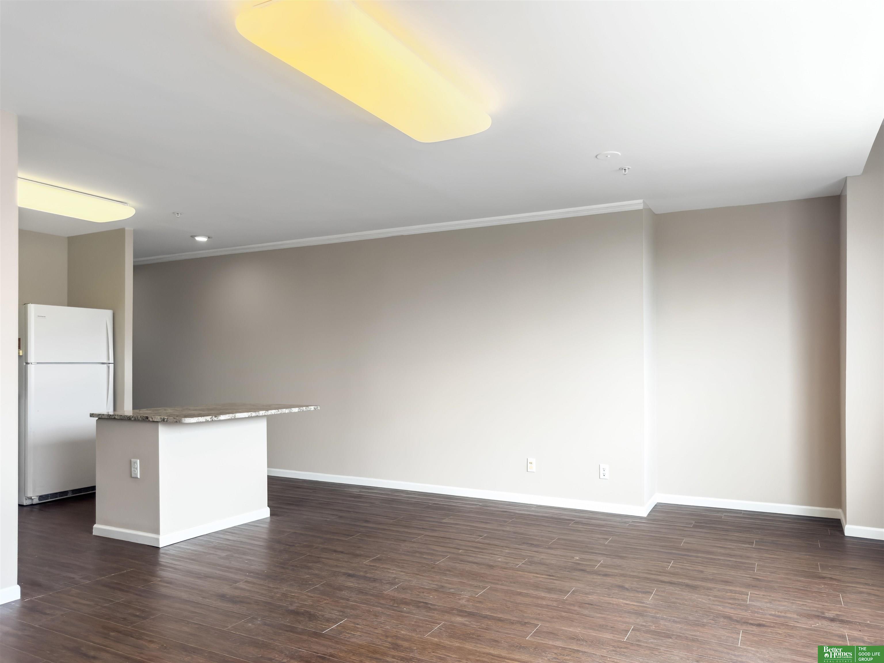 3000 Farnam Street Unit: S4H