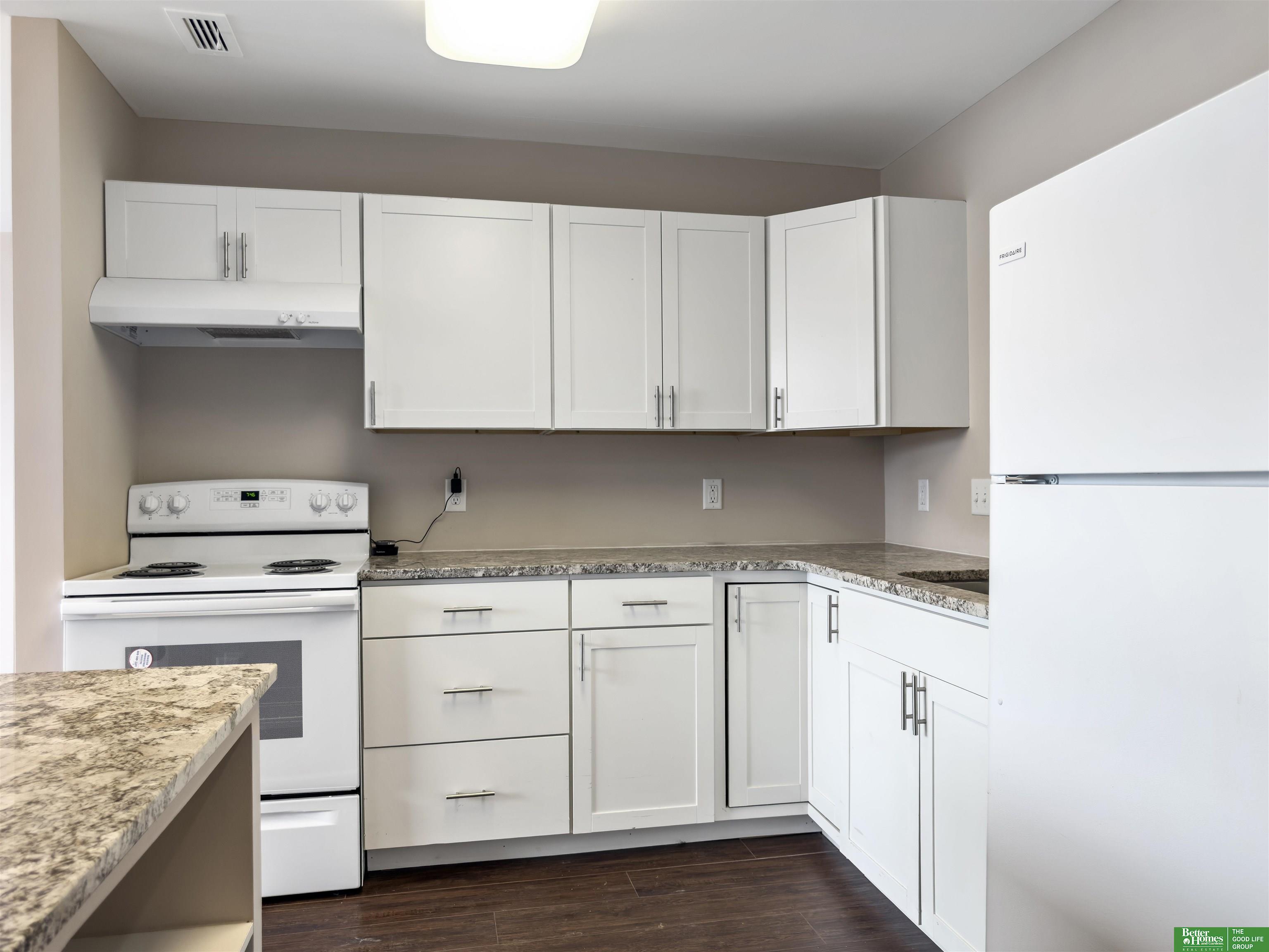 3000 Farnam Street Unit: S4H
