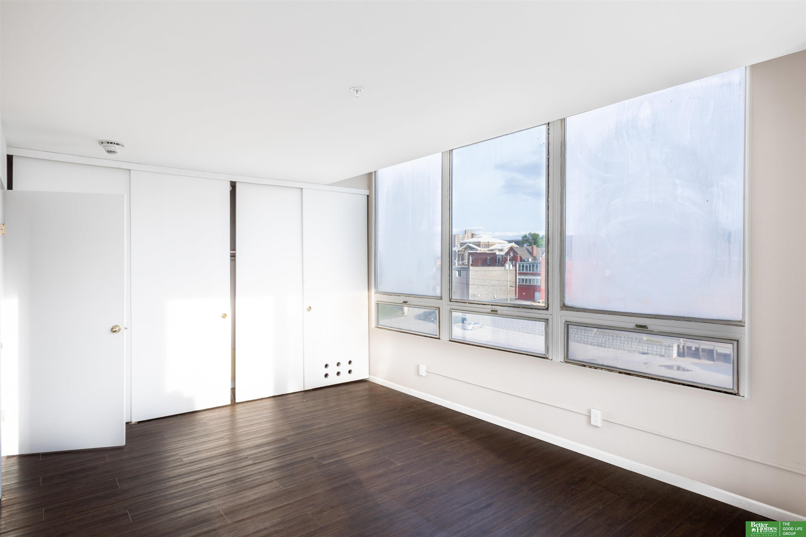 3000 Farnam Street Unit: S4H