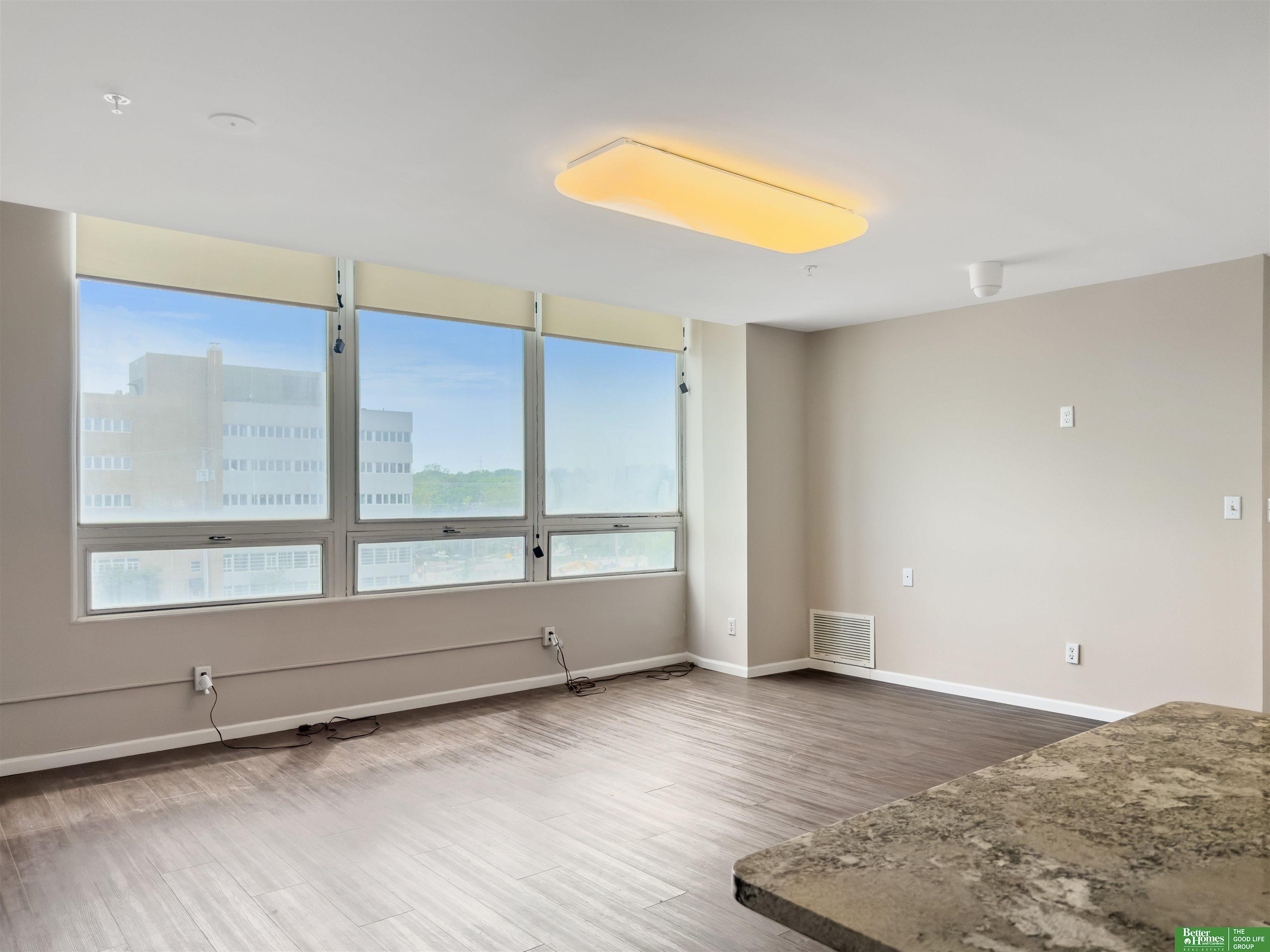 3000 Farnam Street Unit: S4H