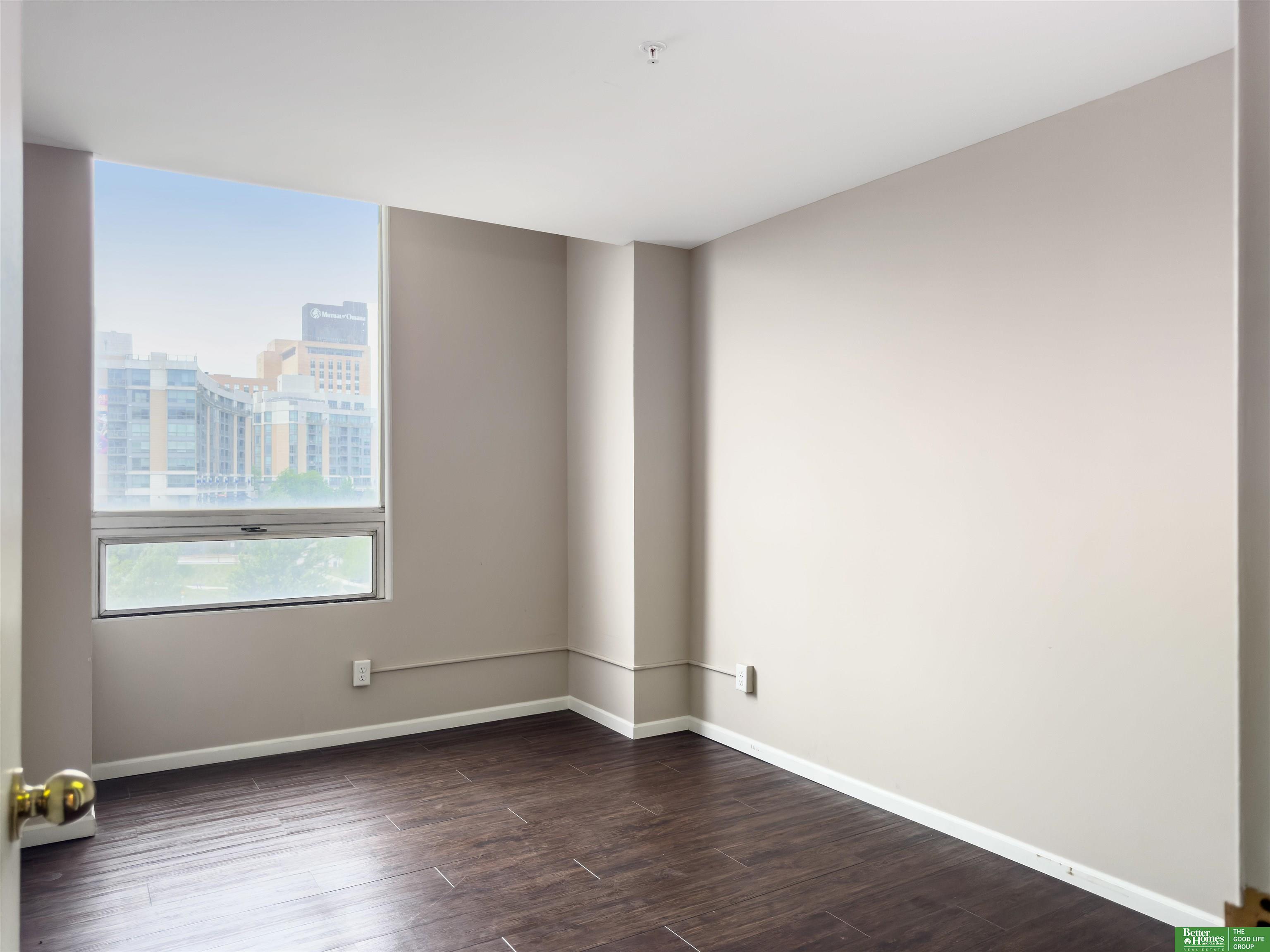 3000 Farnam Street Unit: S4H