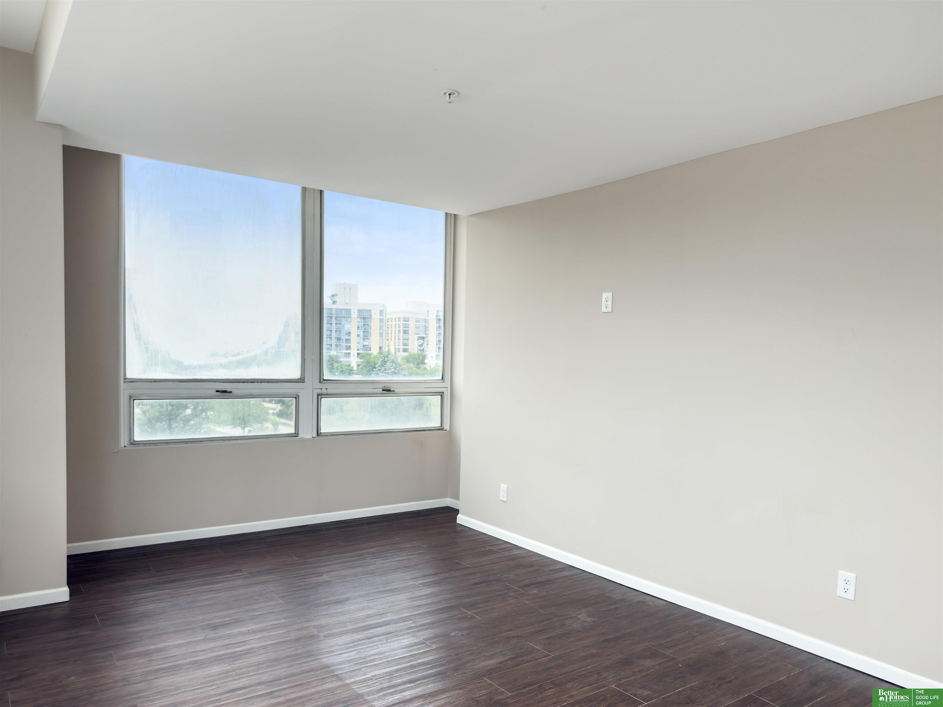 3000 Farnam Street Unit: S4H