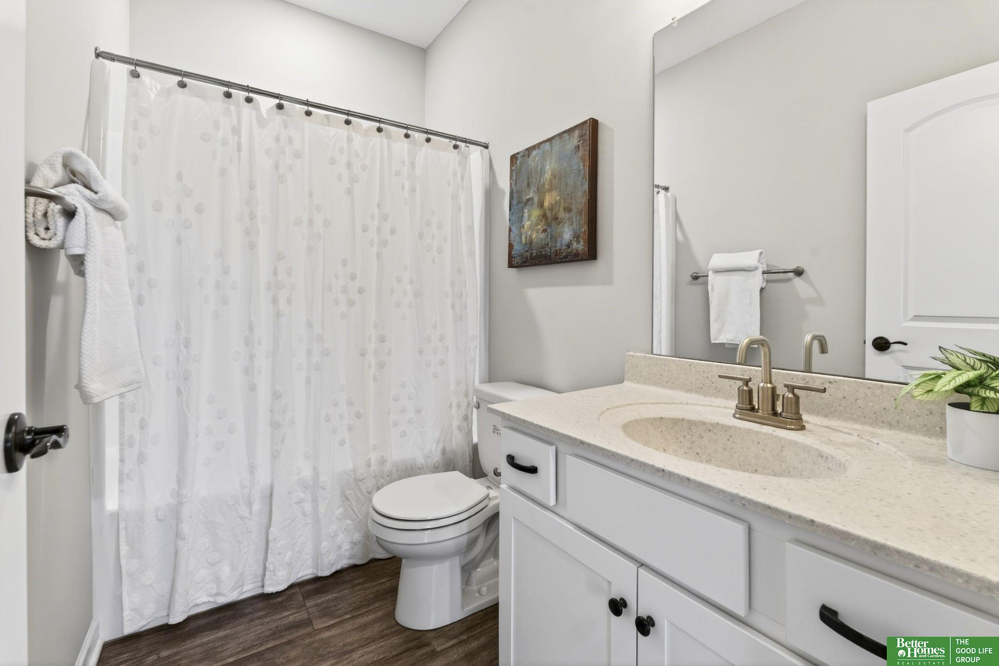 11211 Cove Hollow Drive