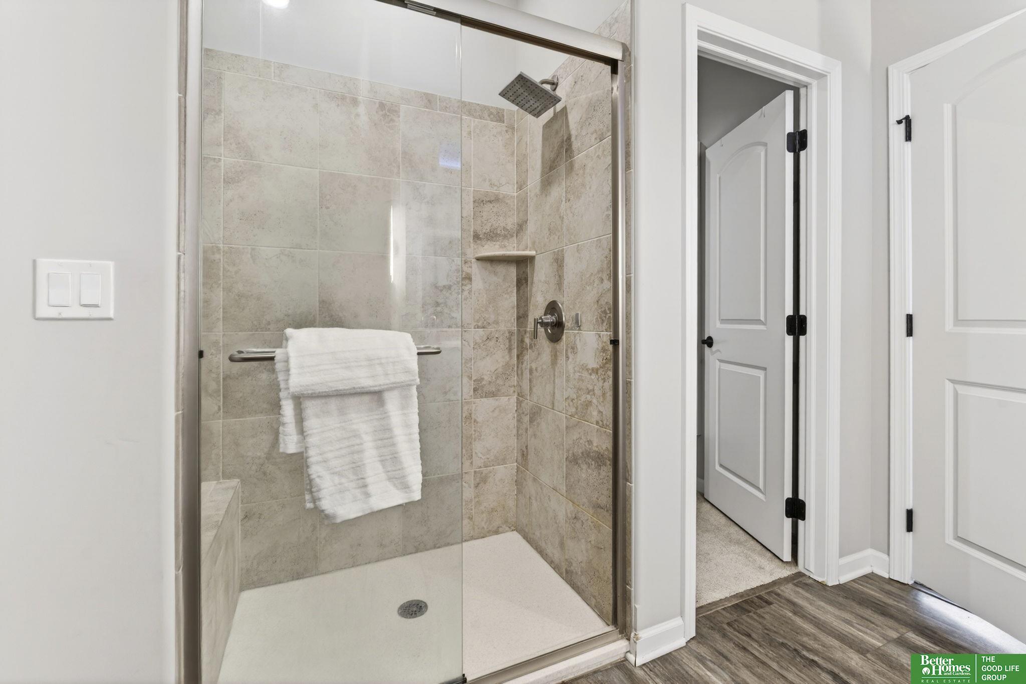 11211 Cove Hollow Drive