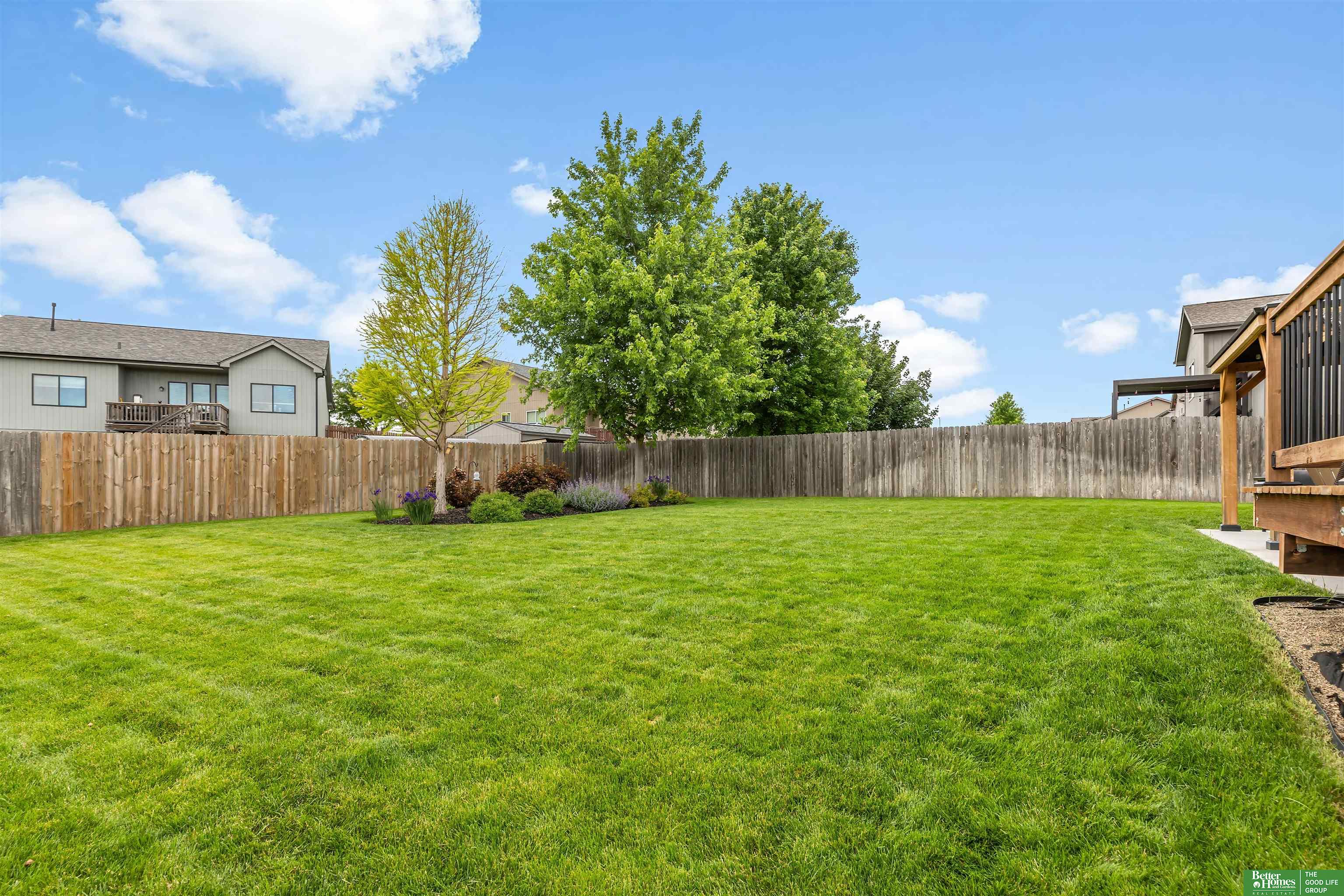 8906 S 68th Street