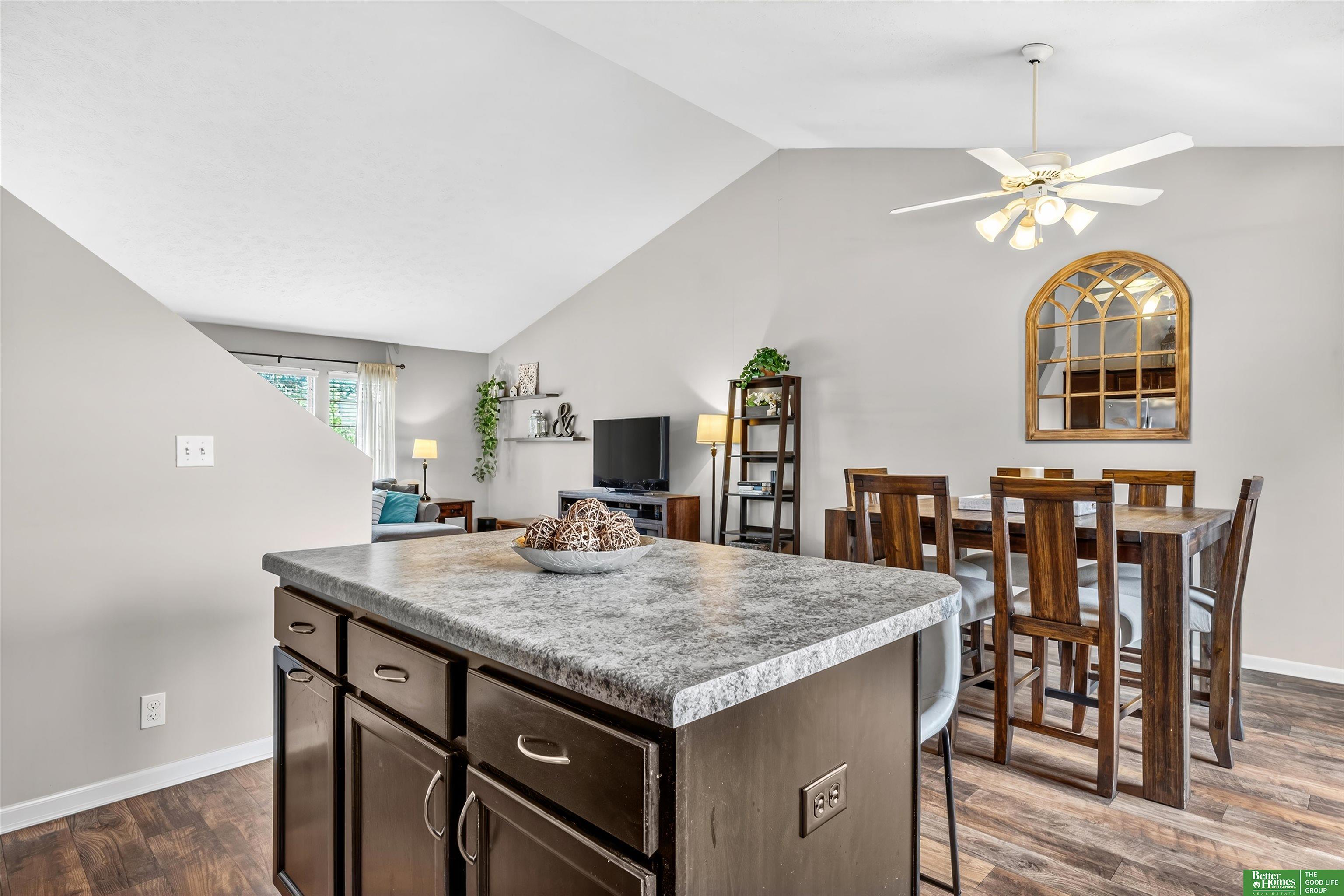 8906 S 68th Street