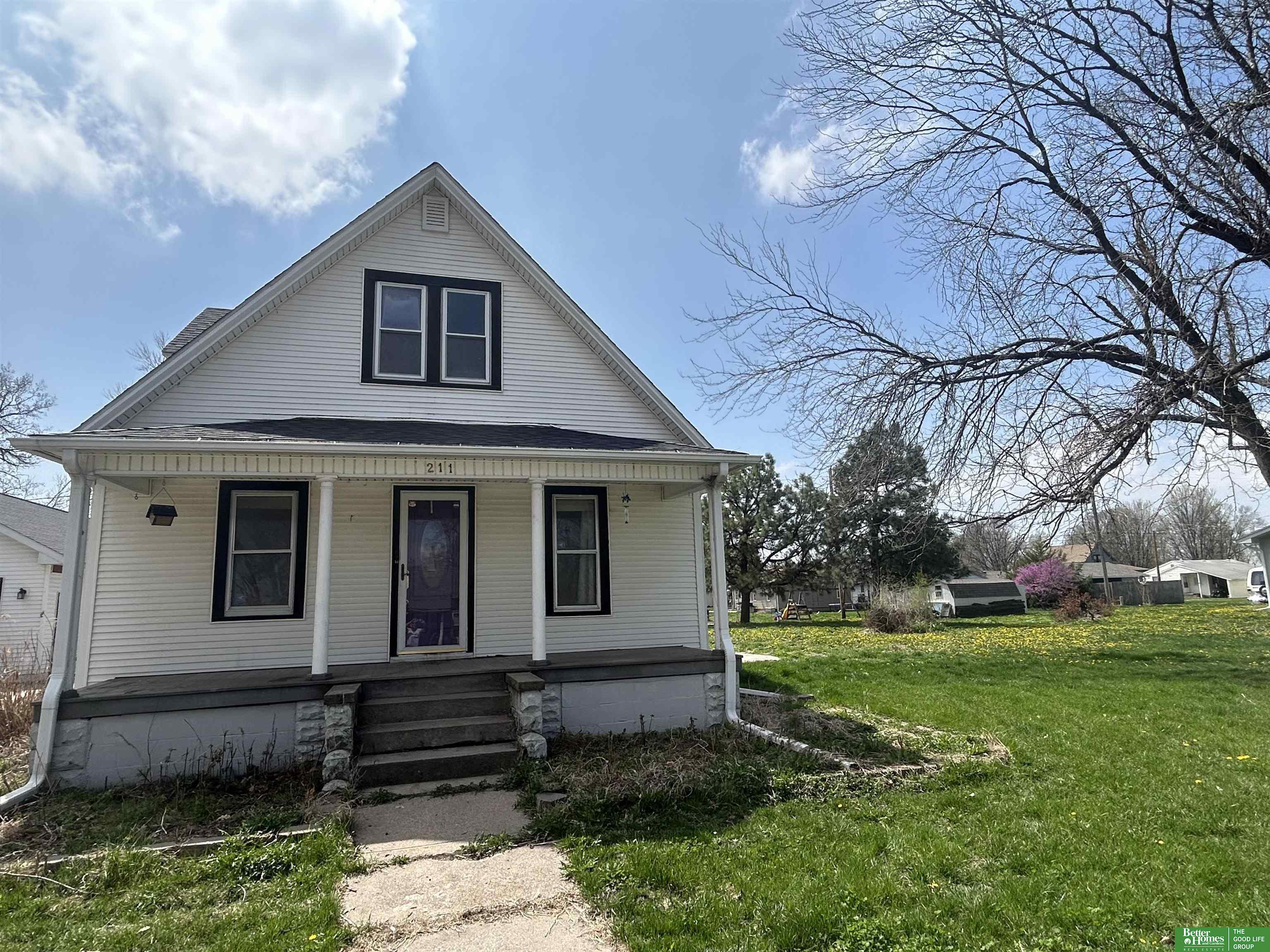 211 W Alexander Street