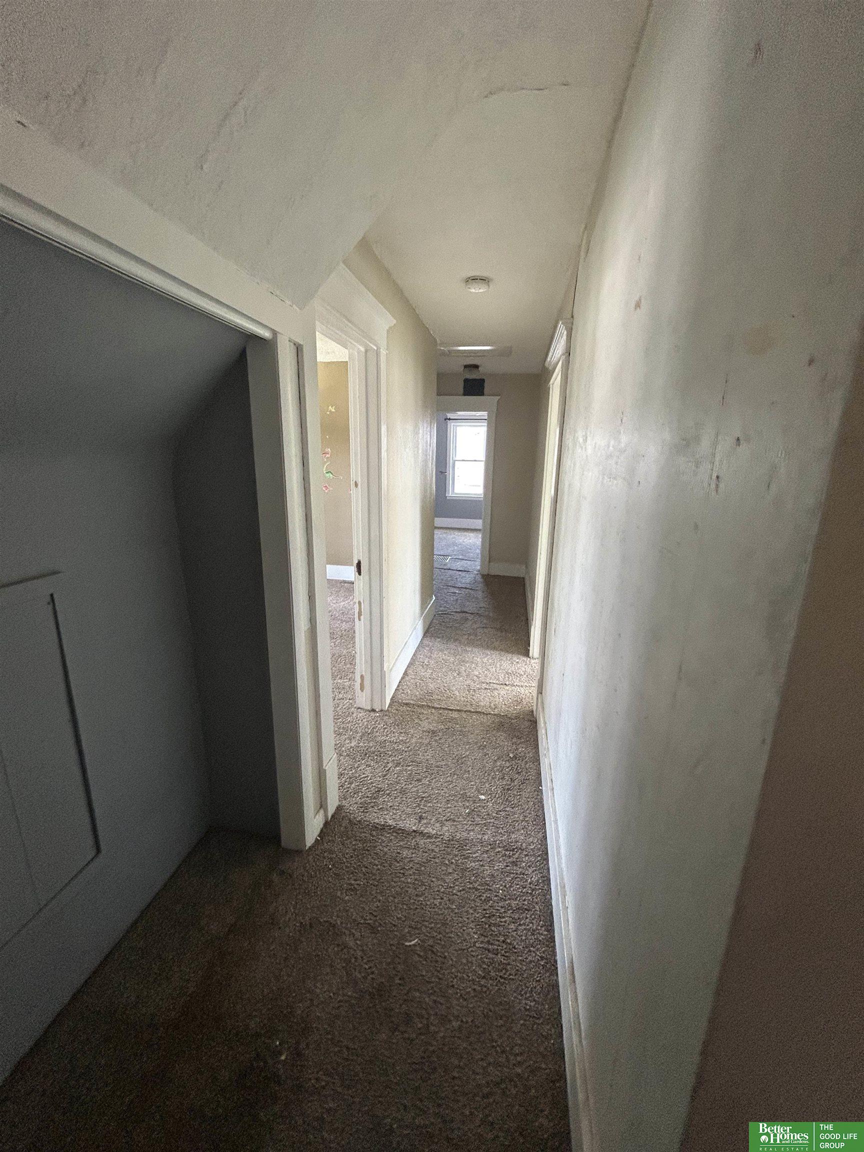 211 W Alexander Street