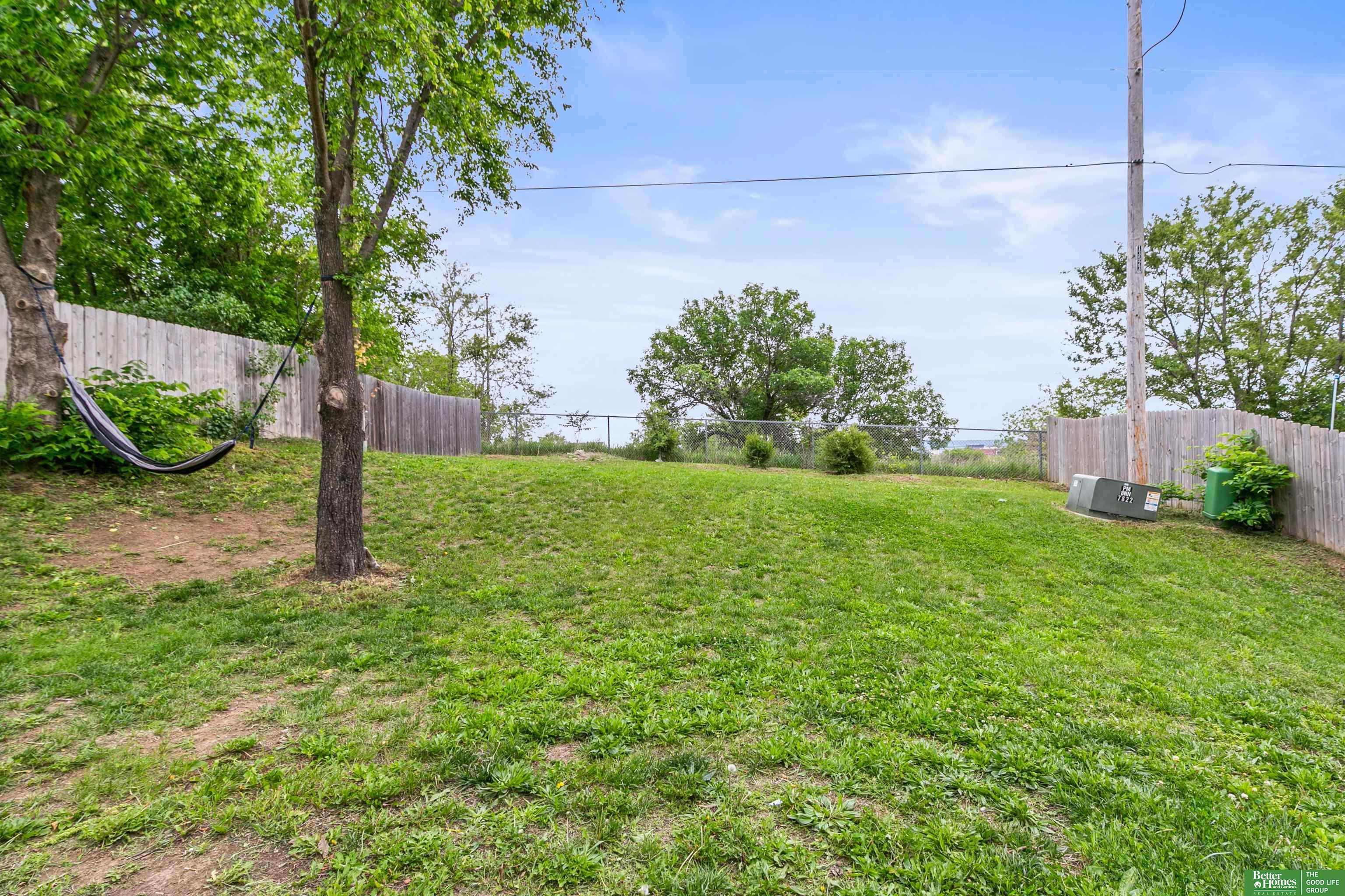 951 N 28th Avenue