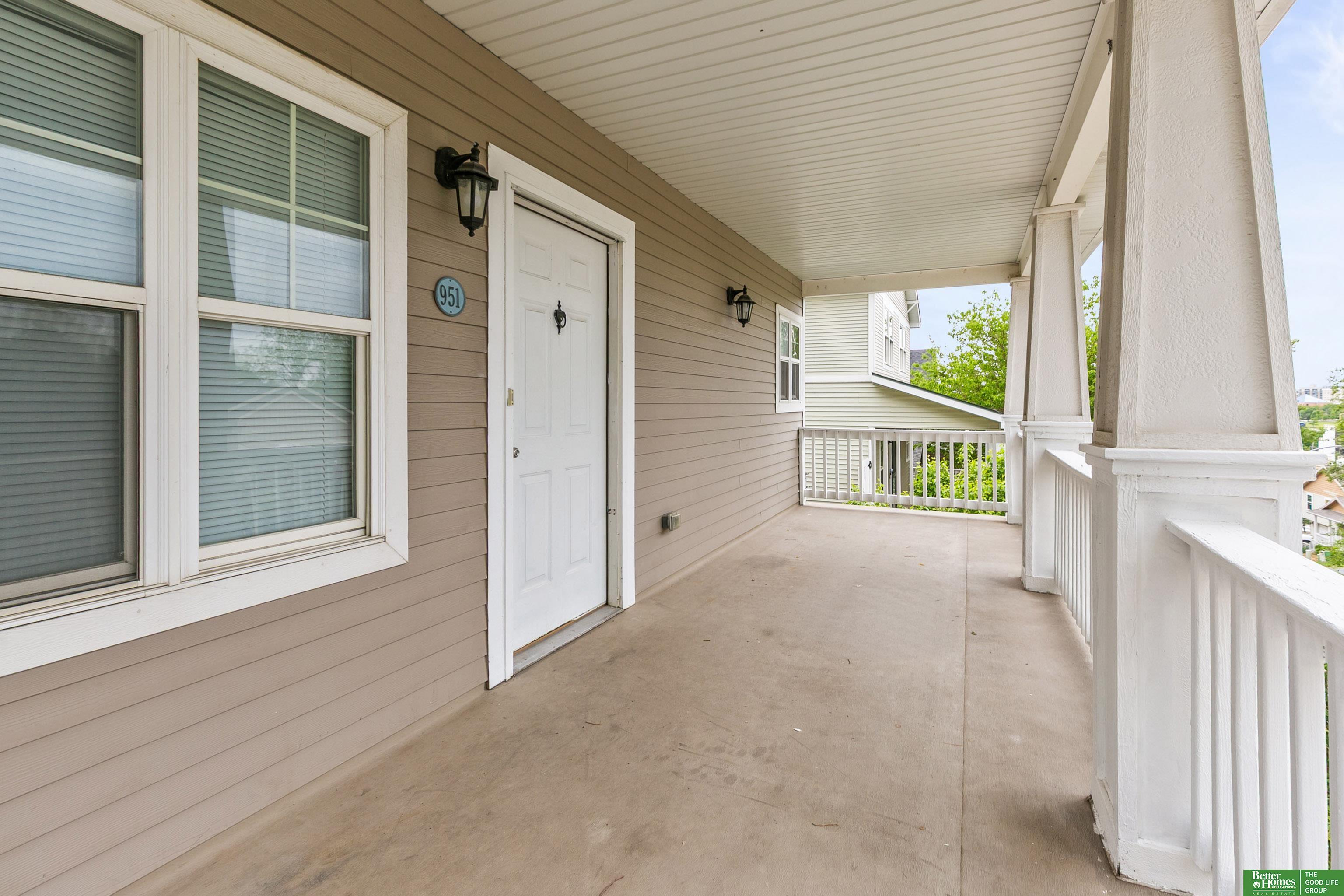 951 N 28th Avenue