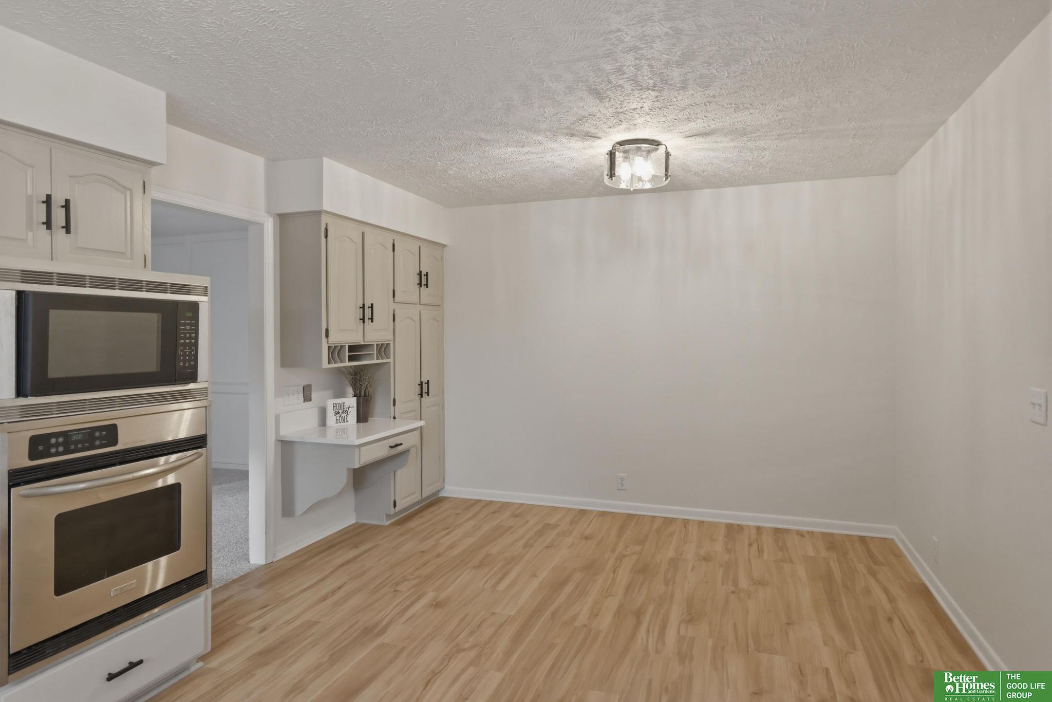 6420 S 106 Circle