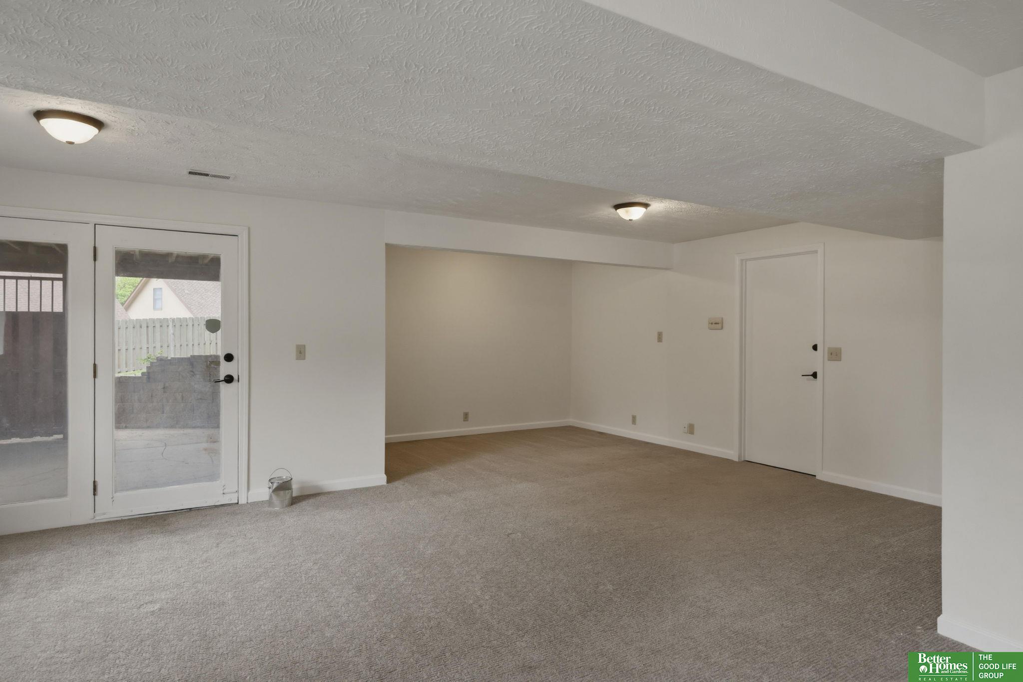 6420 S 106 Circle