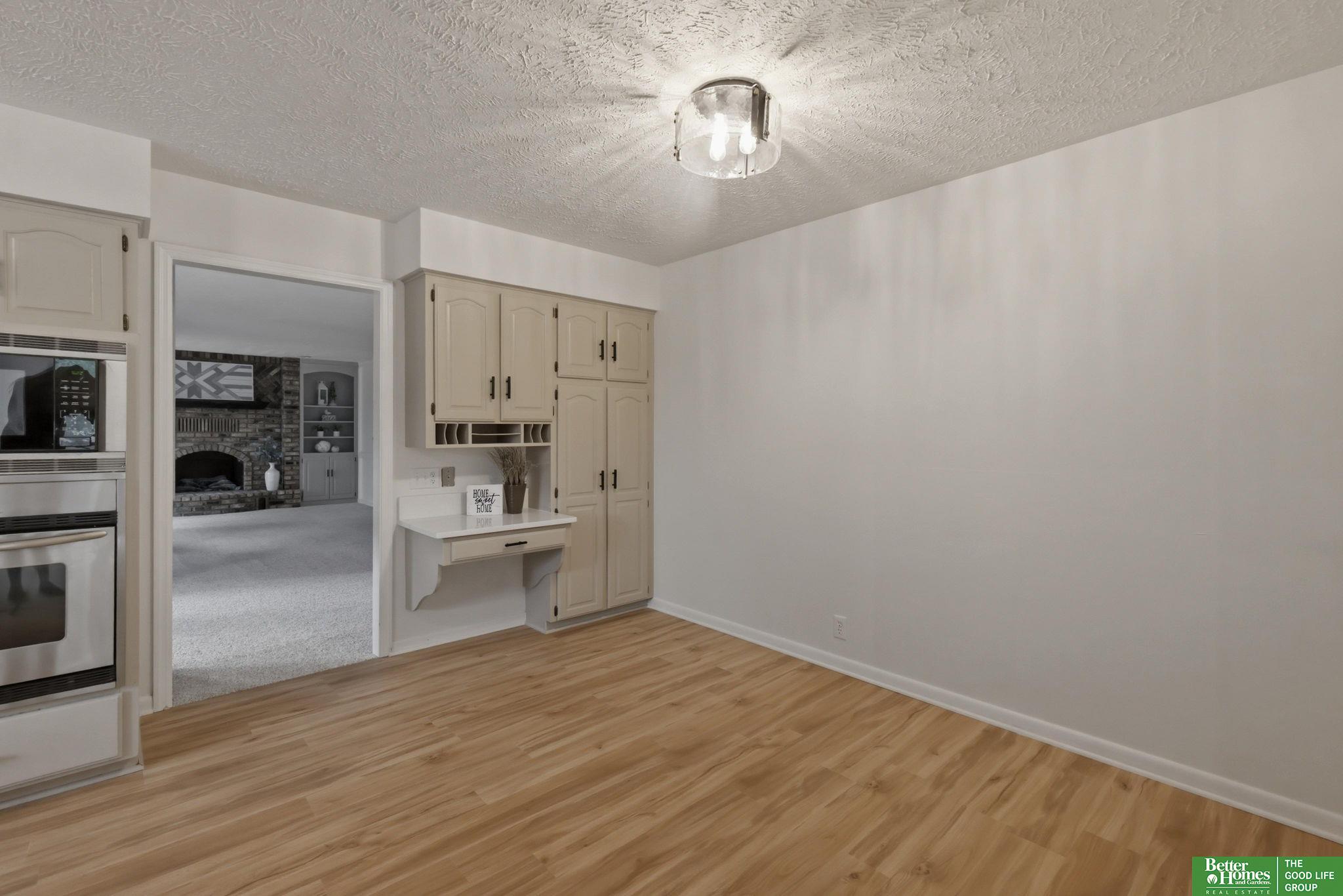 6420 S 106 Circle
