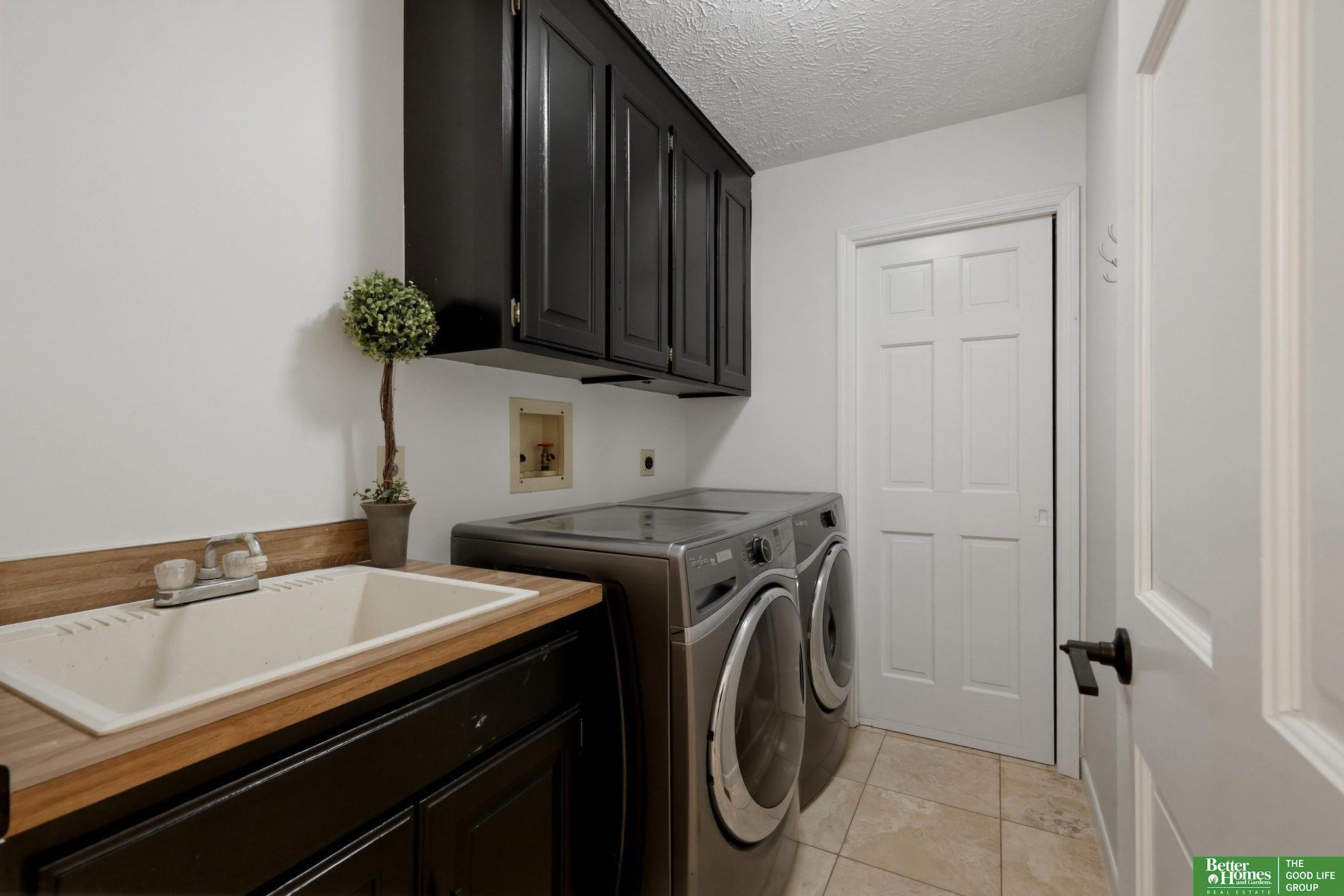 6420 S 106 Circle