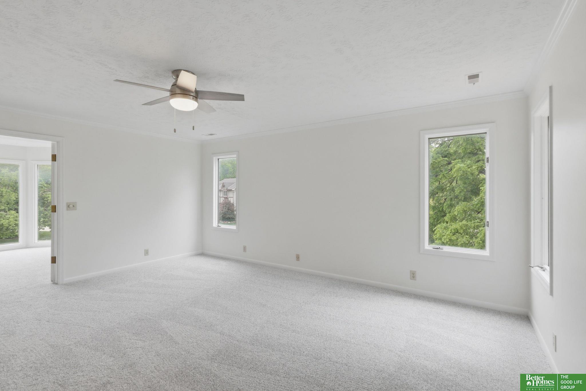 6420 S 106 Circle