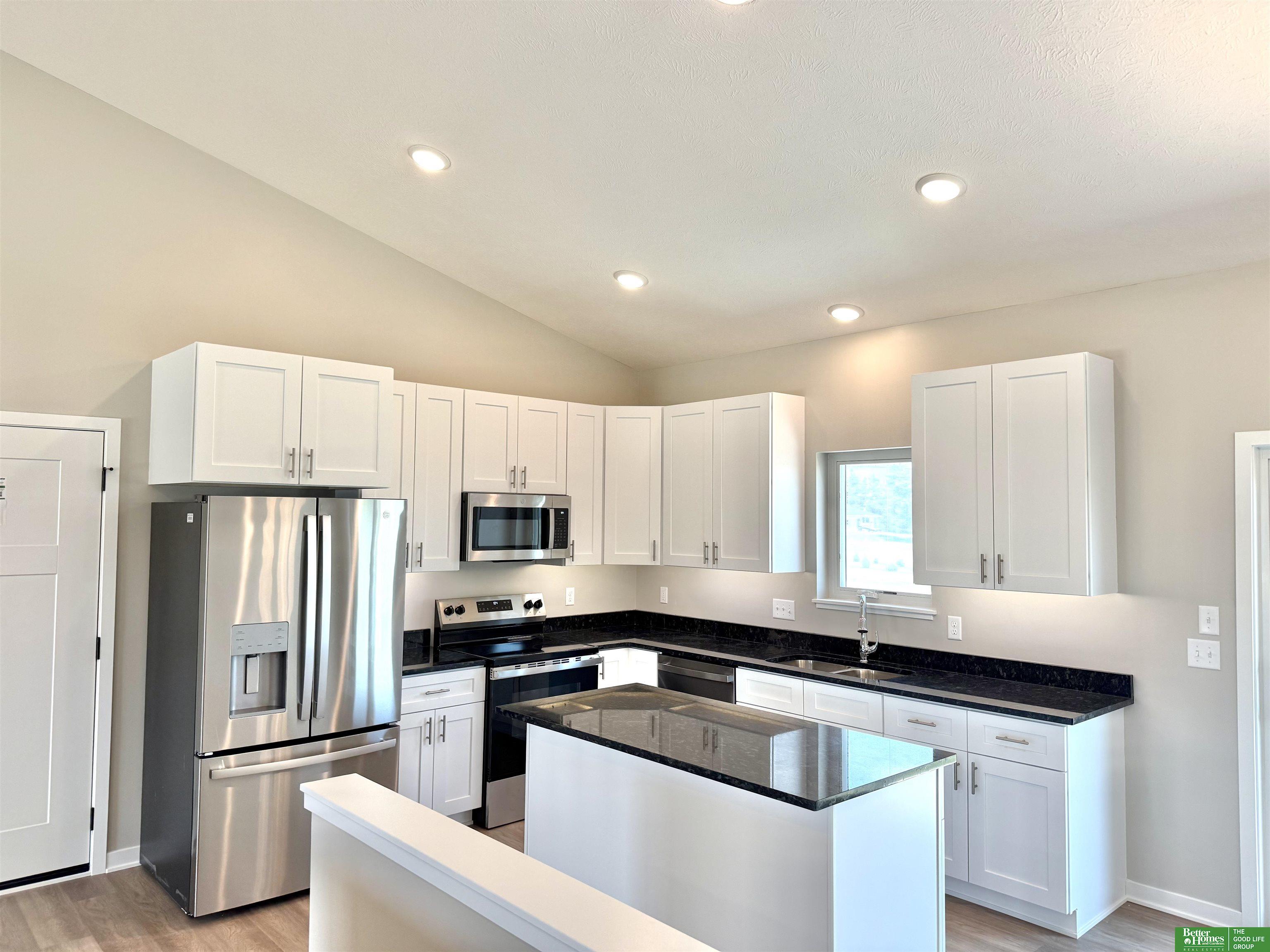 300 Jo Lane, McCool Junction