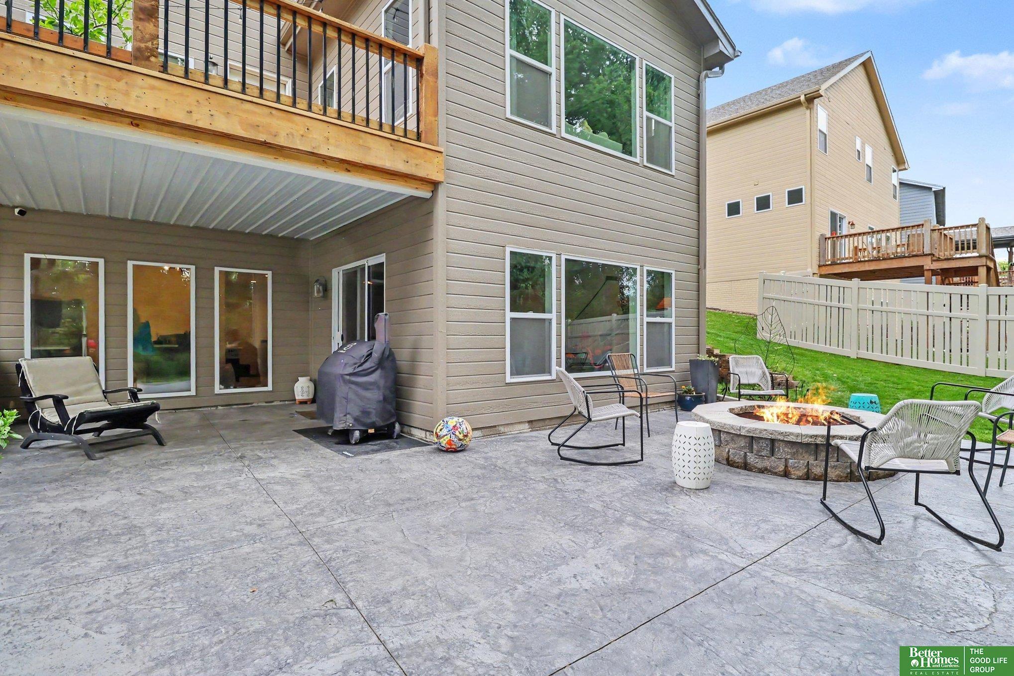 8412 S 169th Street