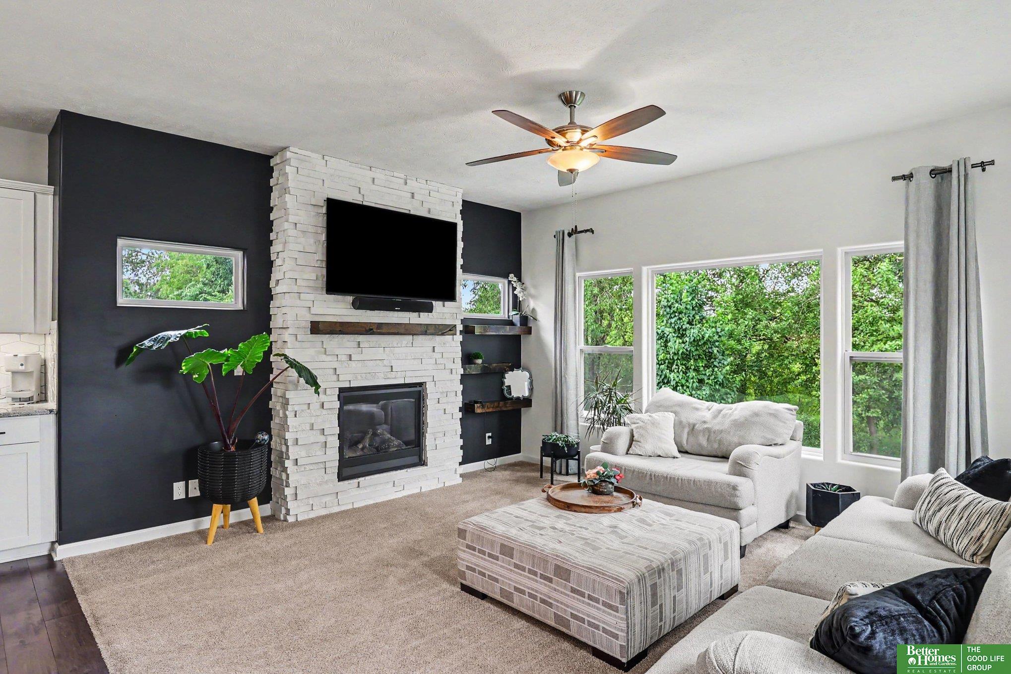 8412 S 169th Street