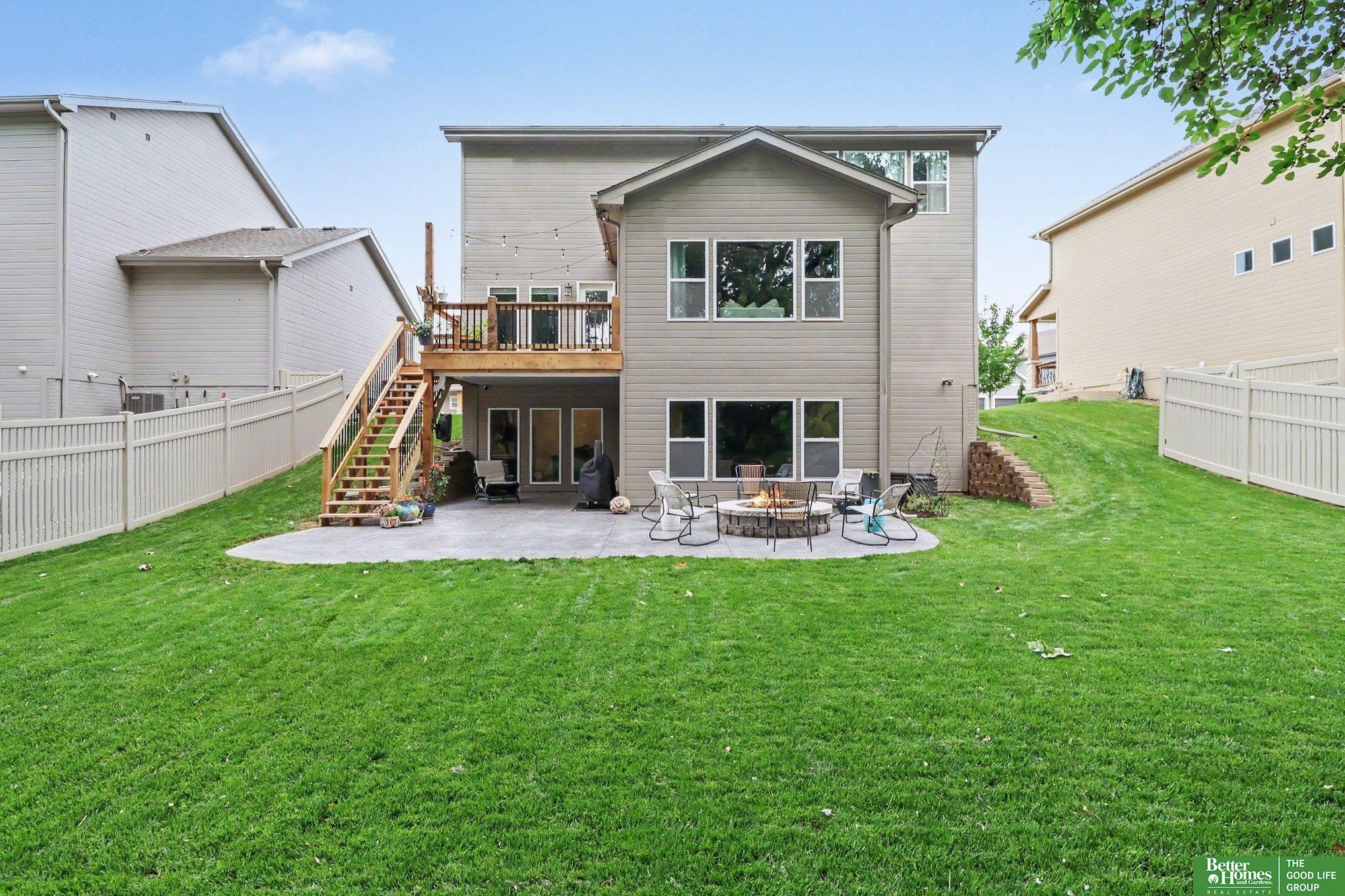 8412 S 169th Street