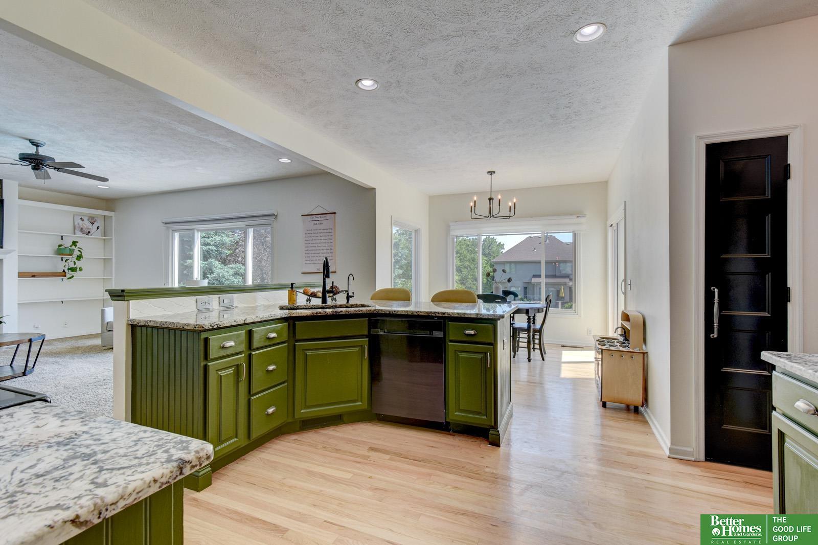 17809 Cinnamon Circle