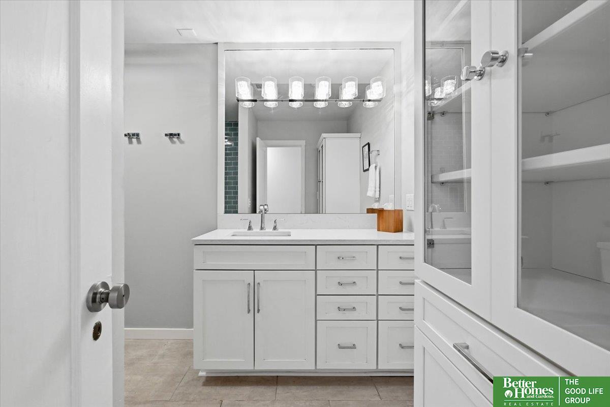 1208 Howard Street # 2