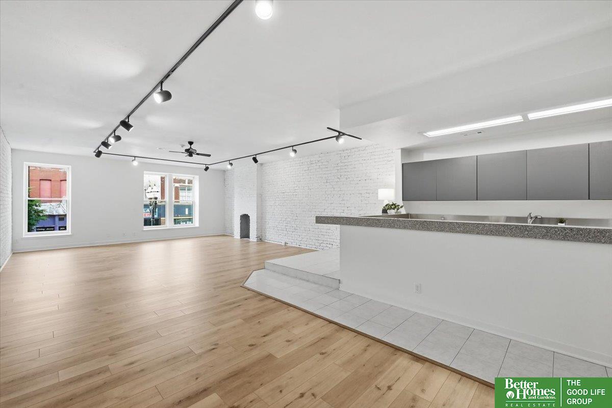 1208 Howard Street # 2