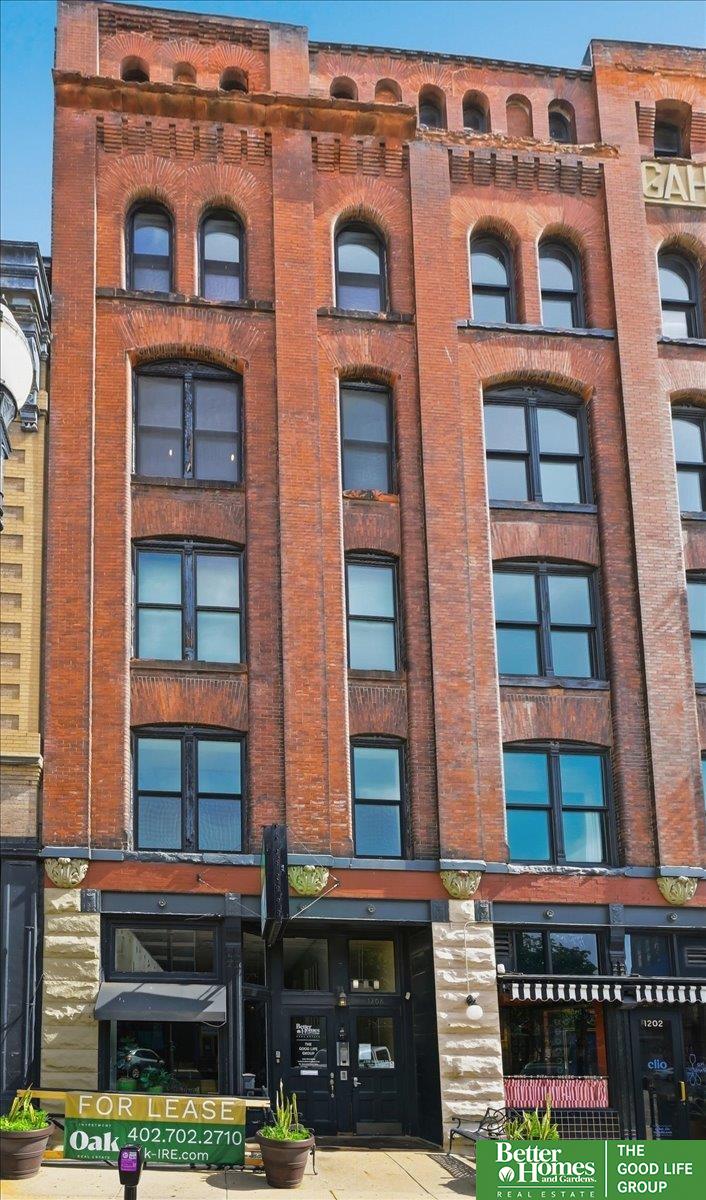 1208 Howard Street # 2