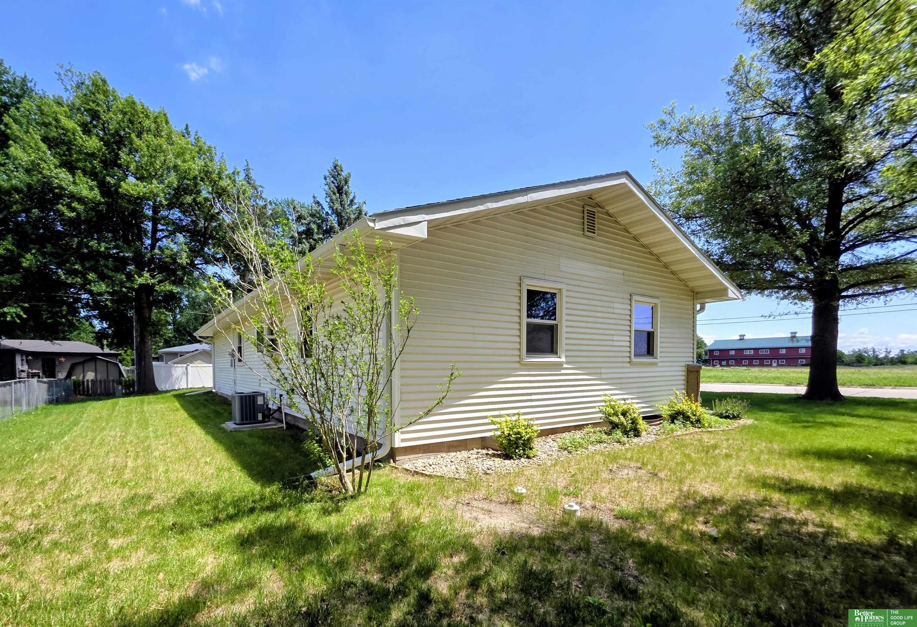 822 N Nobes Road