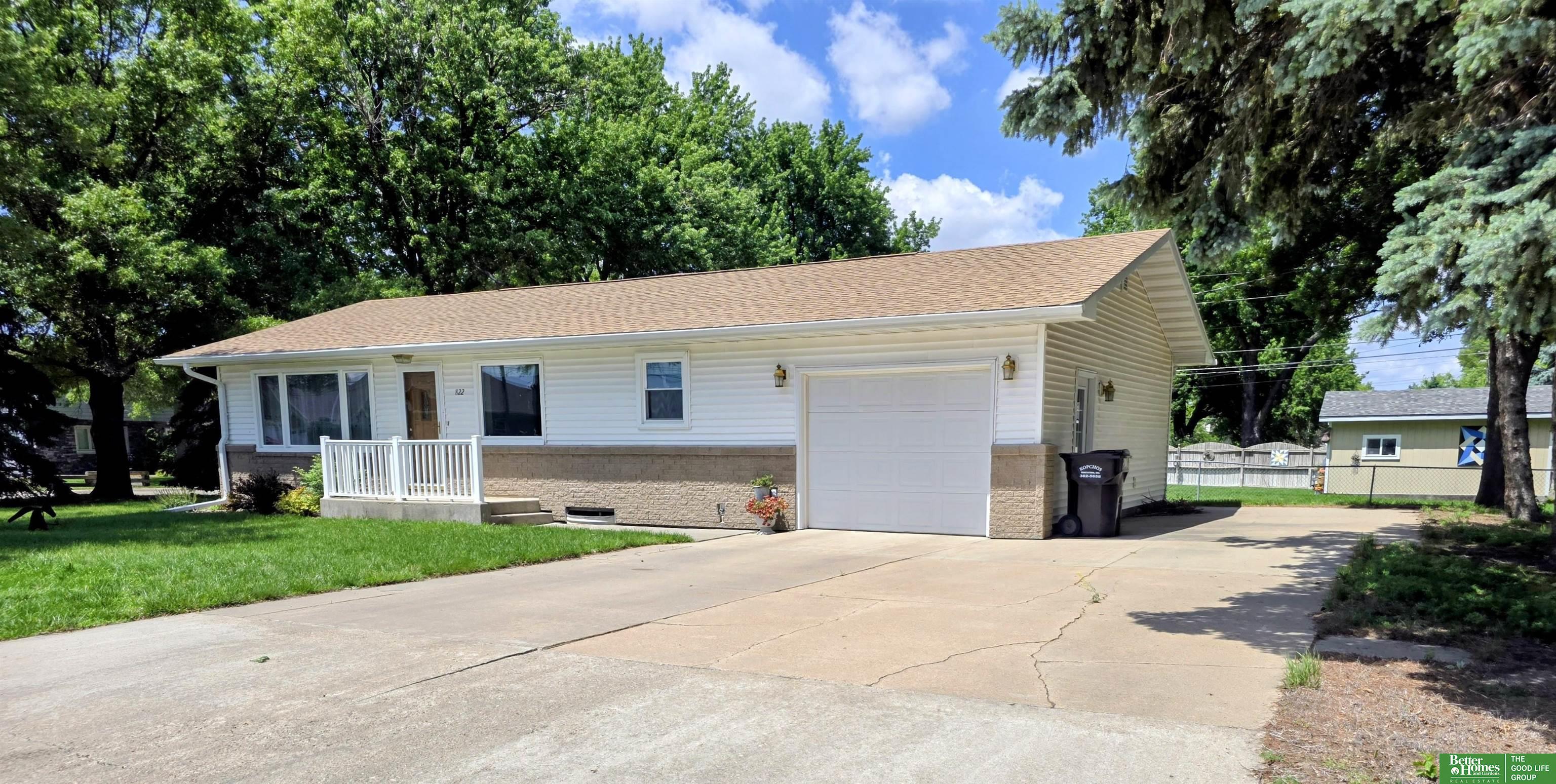 822 N Nobes Road