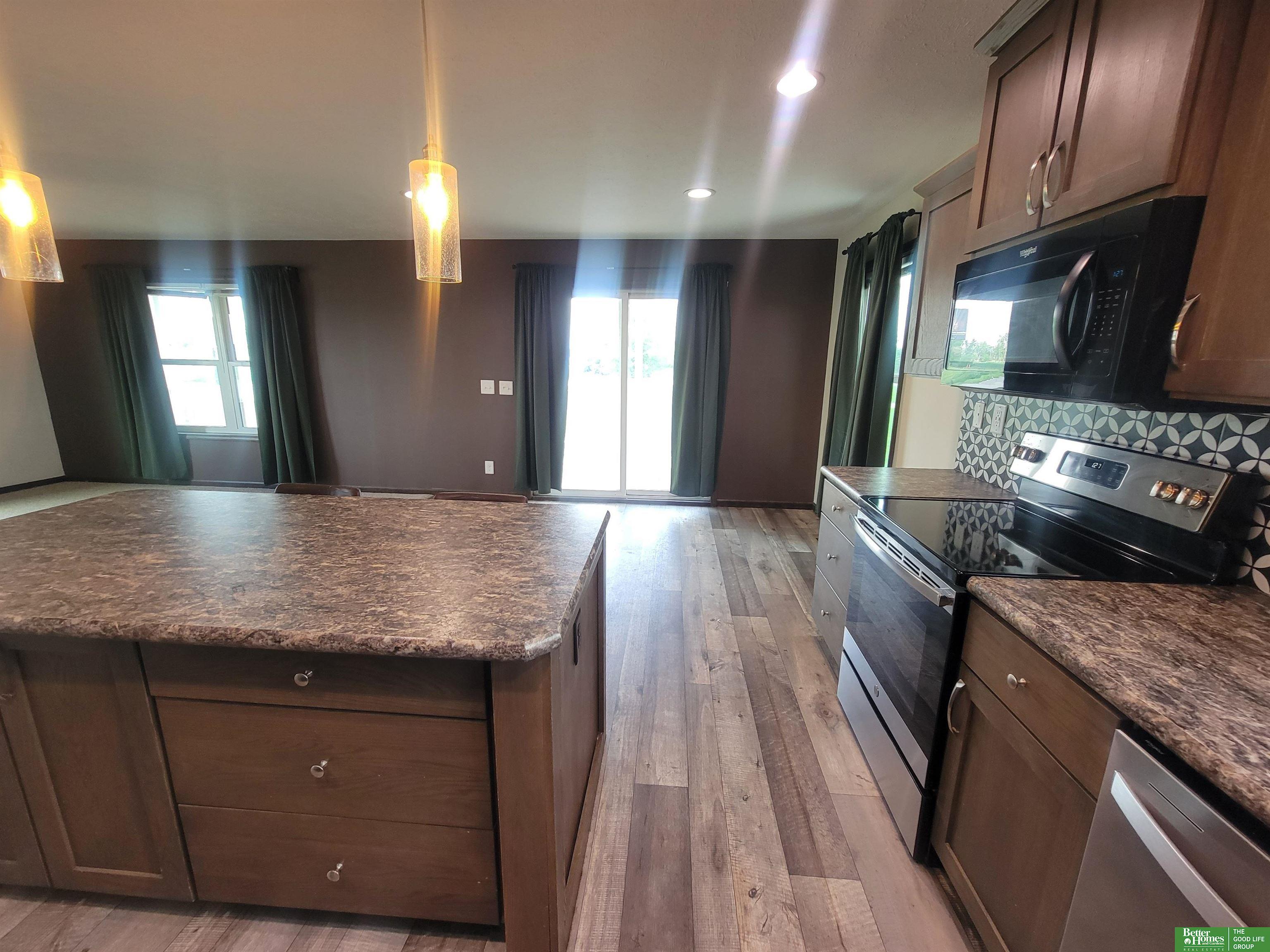 128 N 5th Street, McCool Junction