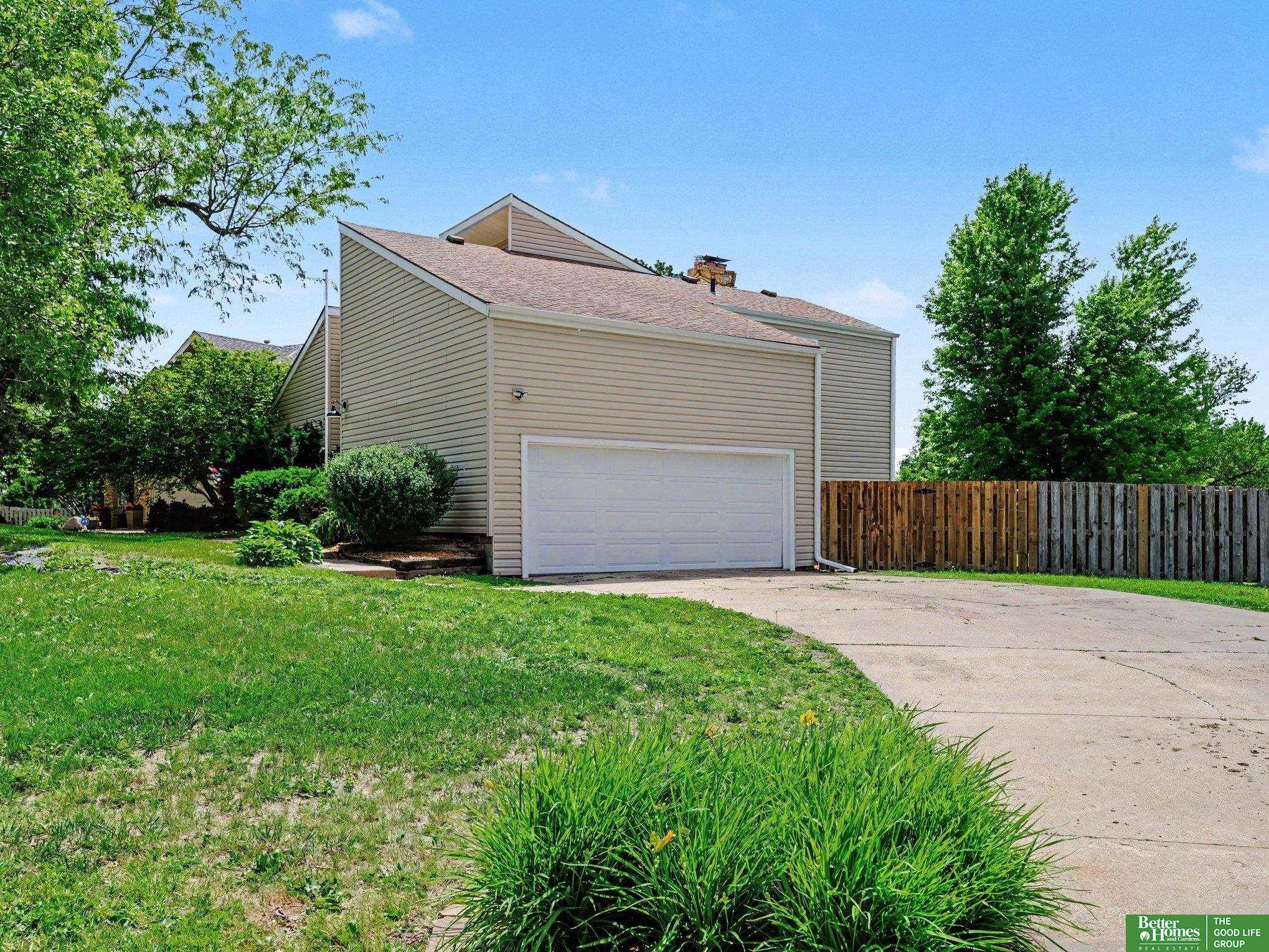 722 S 153rd Circle