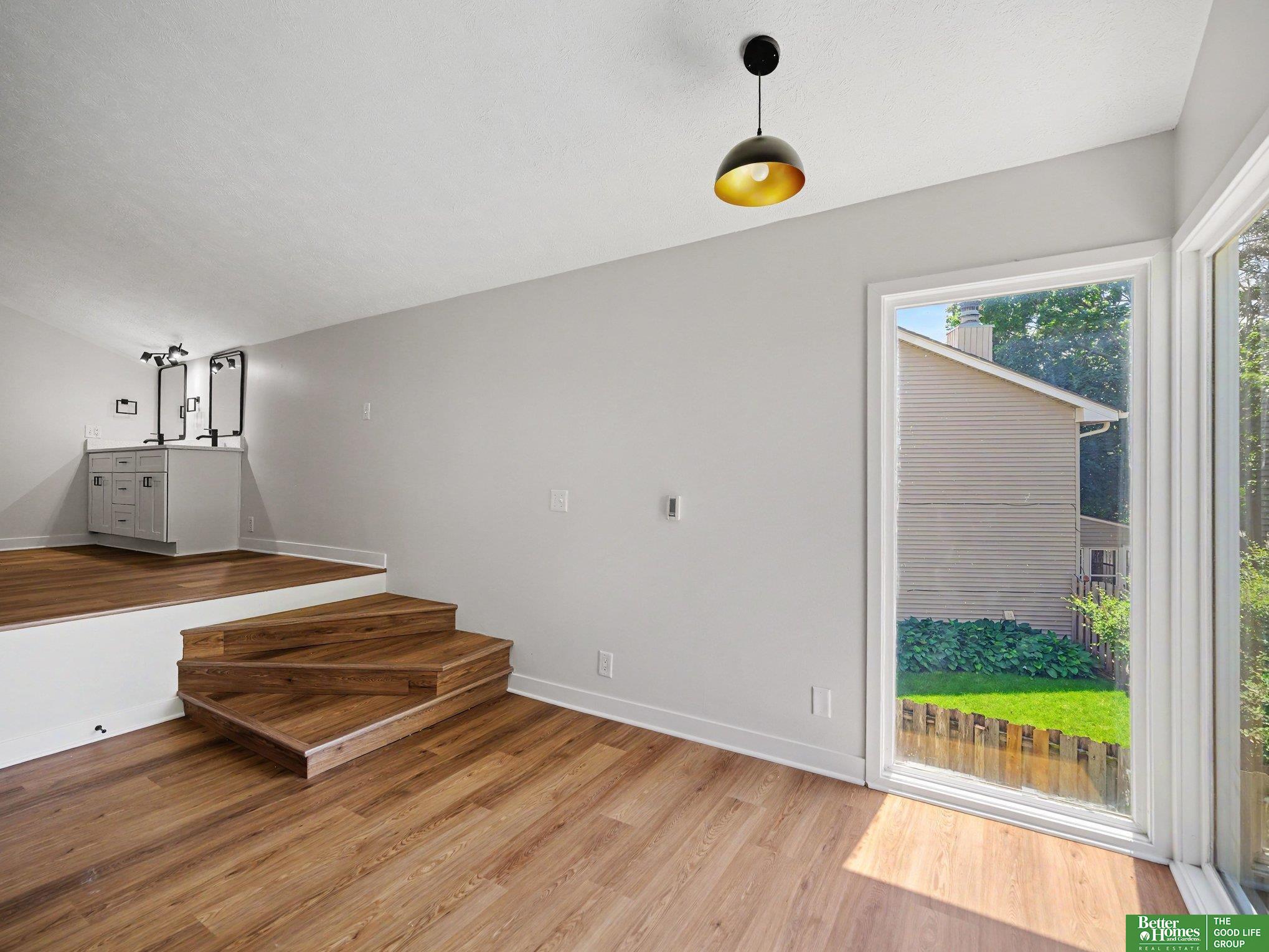 722 S 153rd Circle