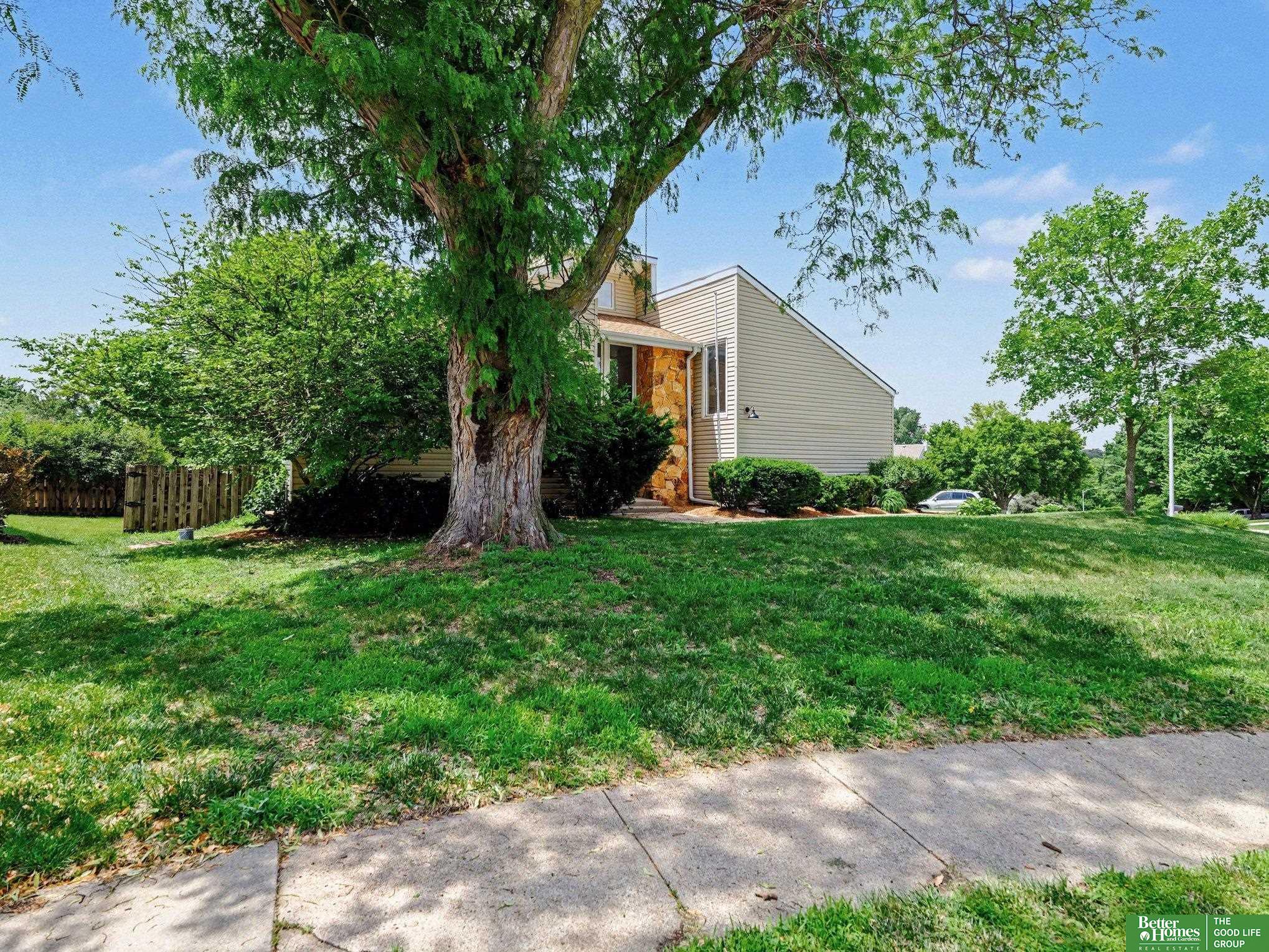 722 S 153rd Circle