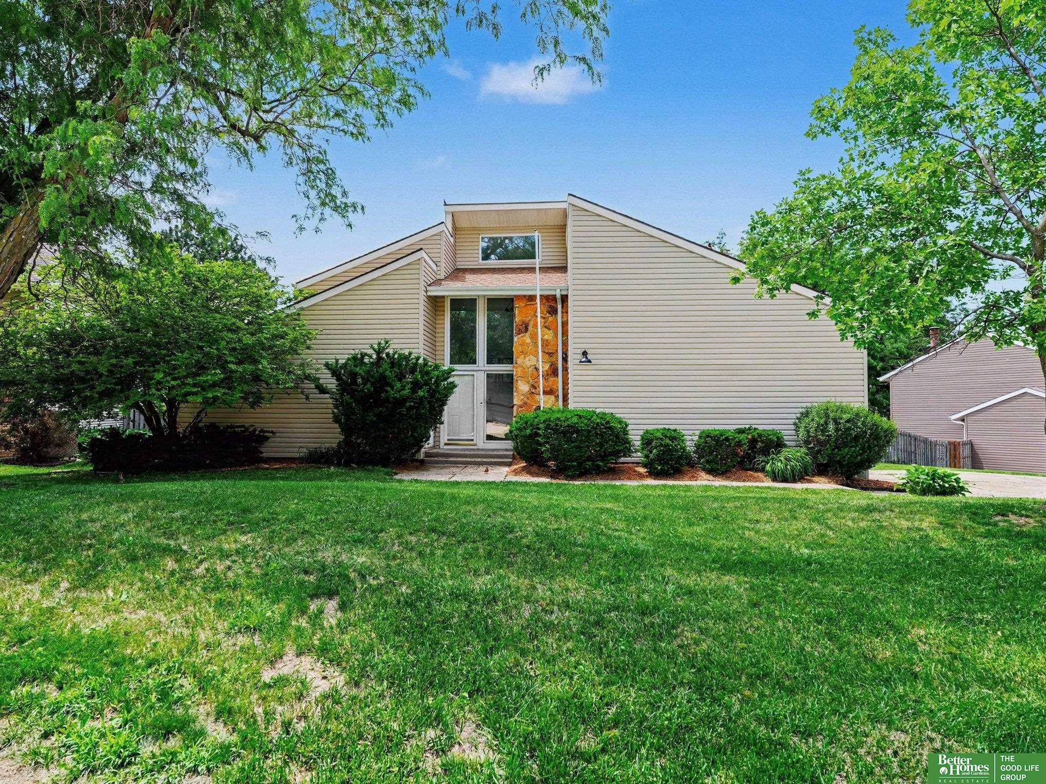 722 S 153rd Circle