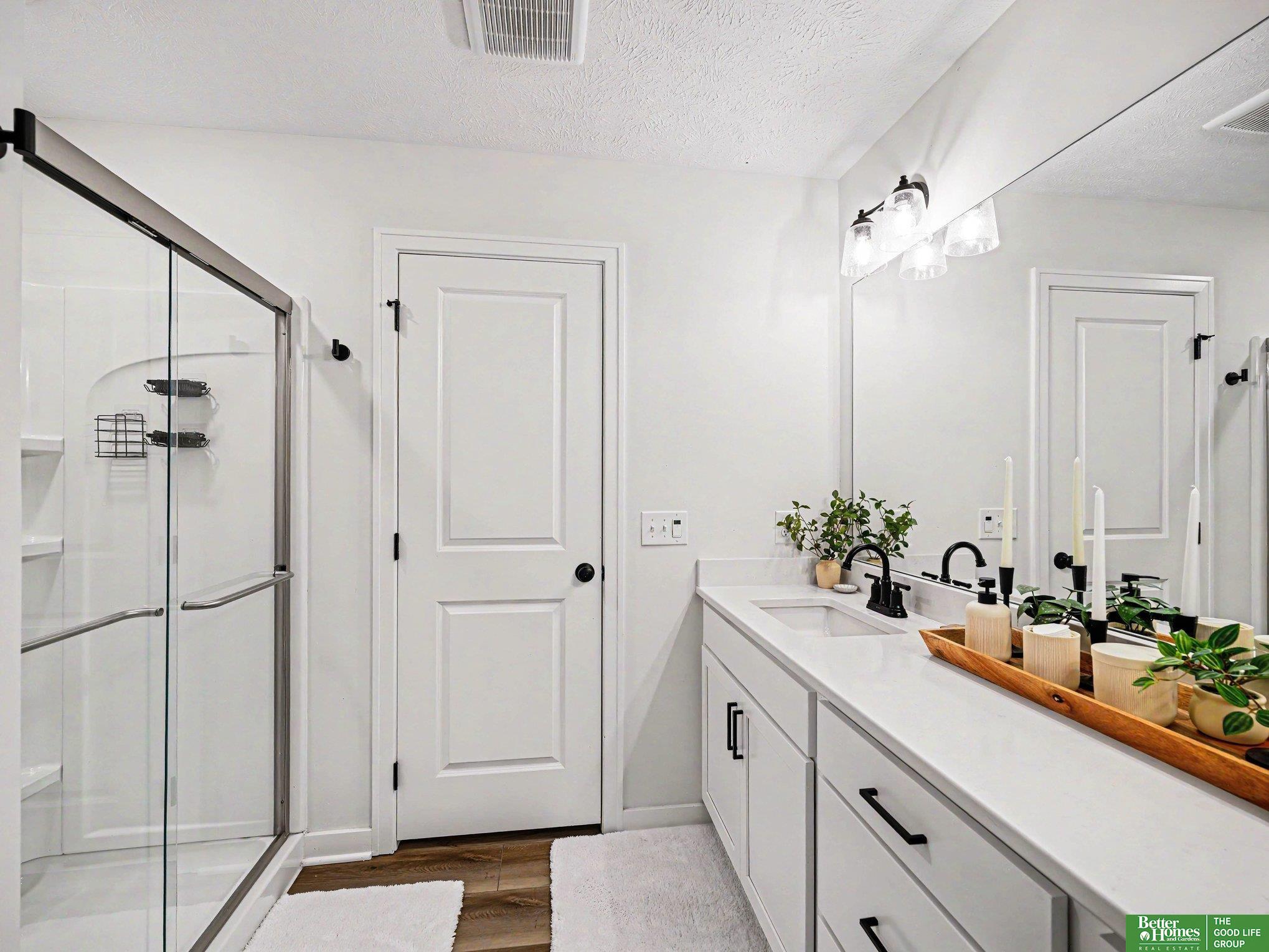 11605 Potter Street