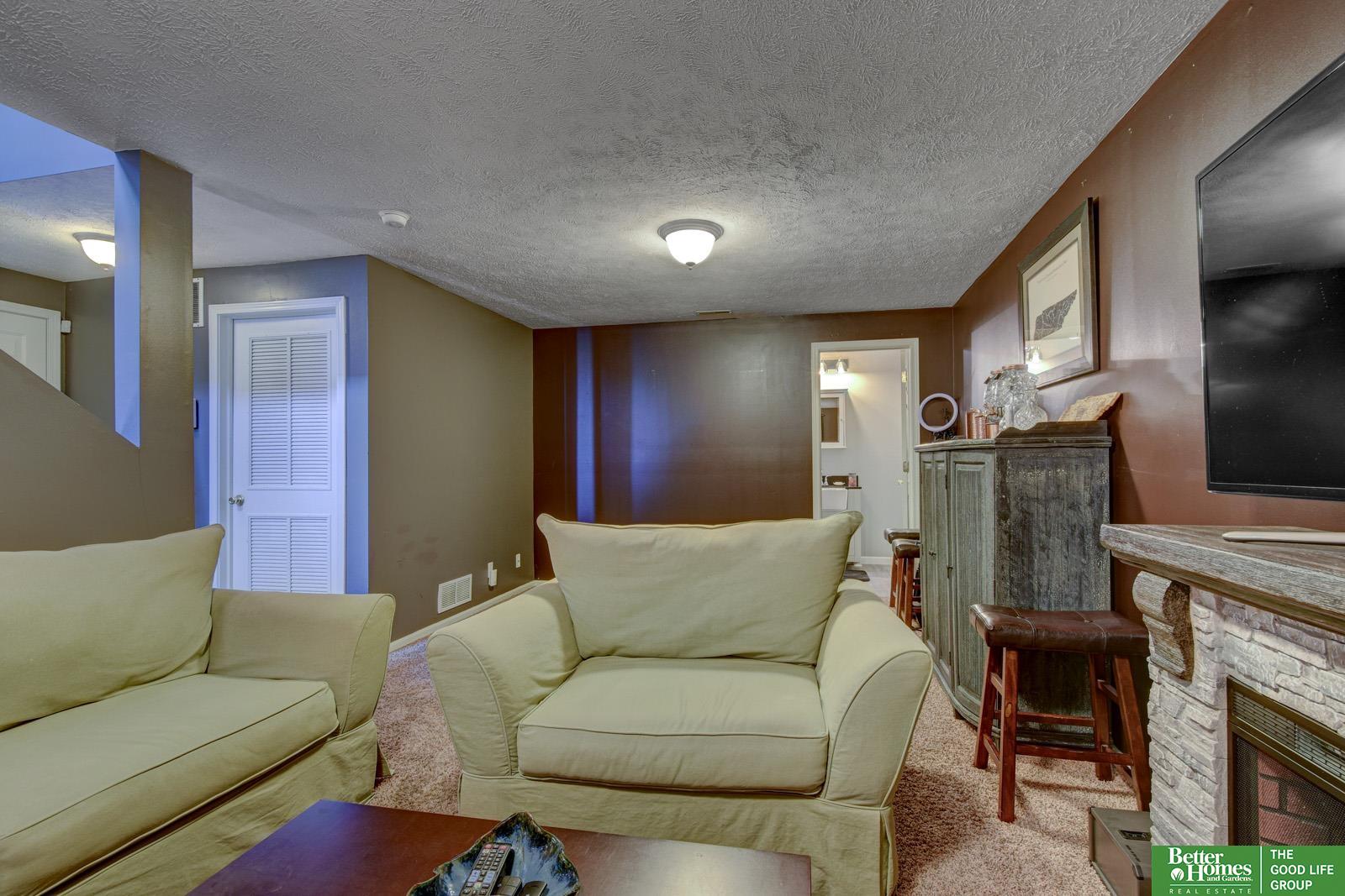 2619 Kelly Drive