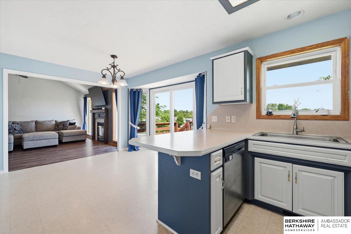 3506 Blackhawk Drive