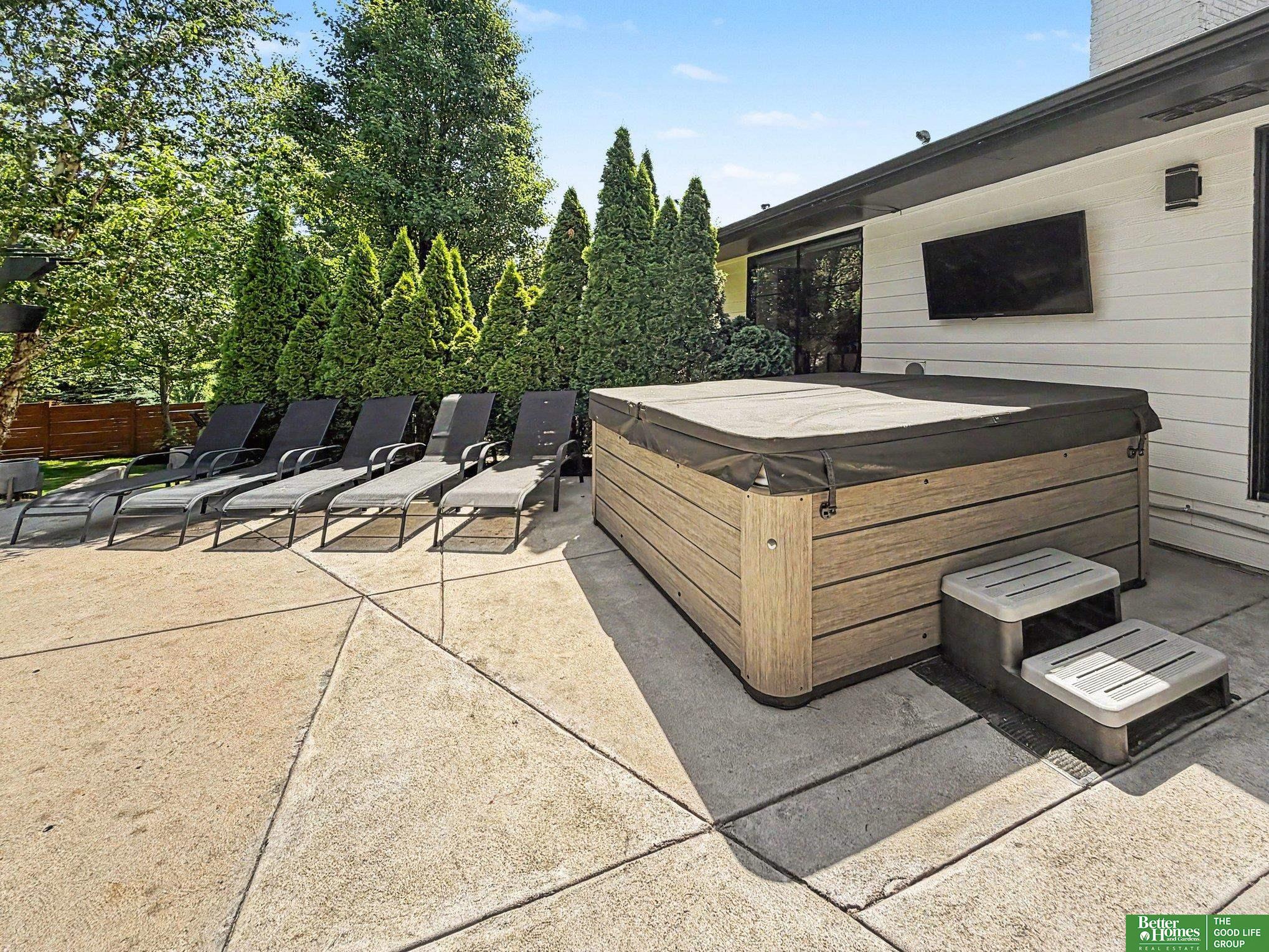 8426 Cedar Street