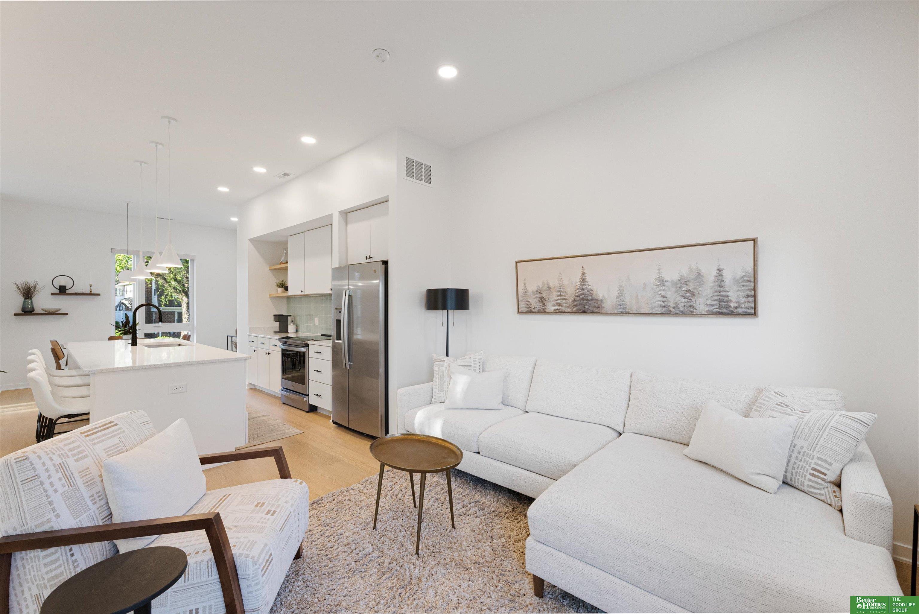 5314 Elmwood Plaza