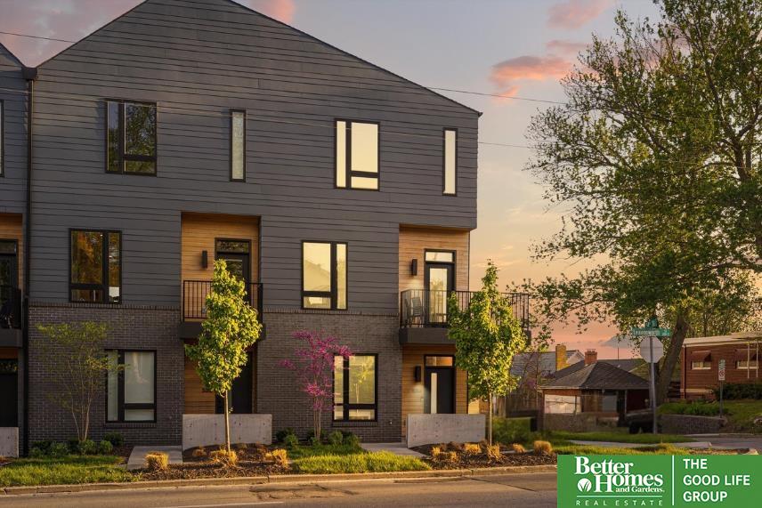 5314 Elmwood Plaza